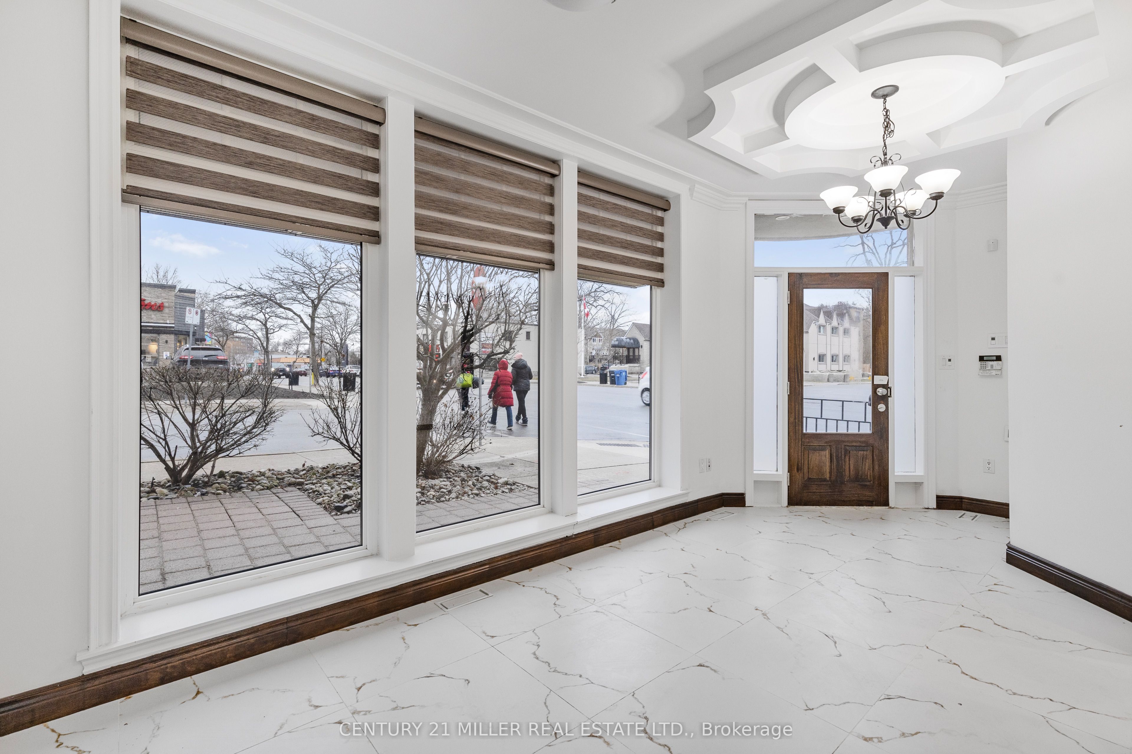 61 Lakeshore Road Property Photo 5