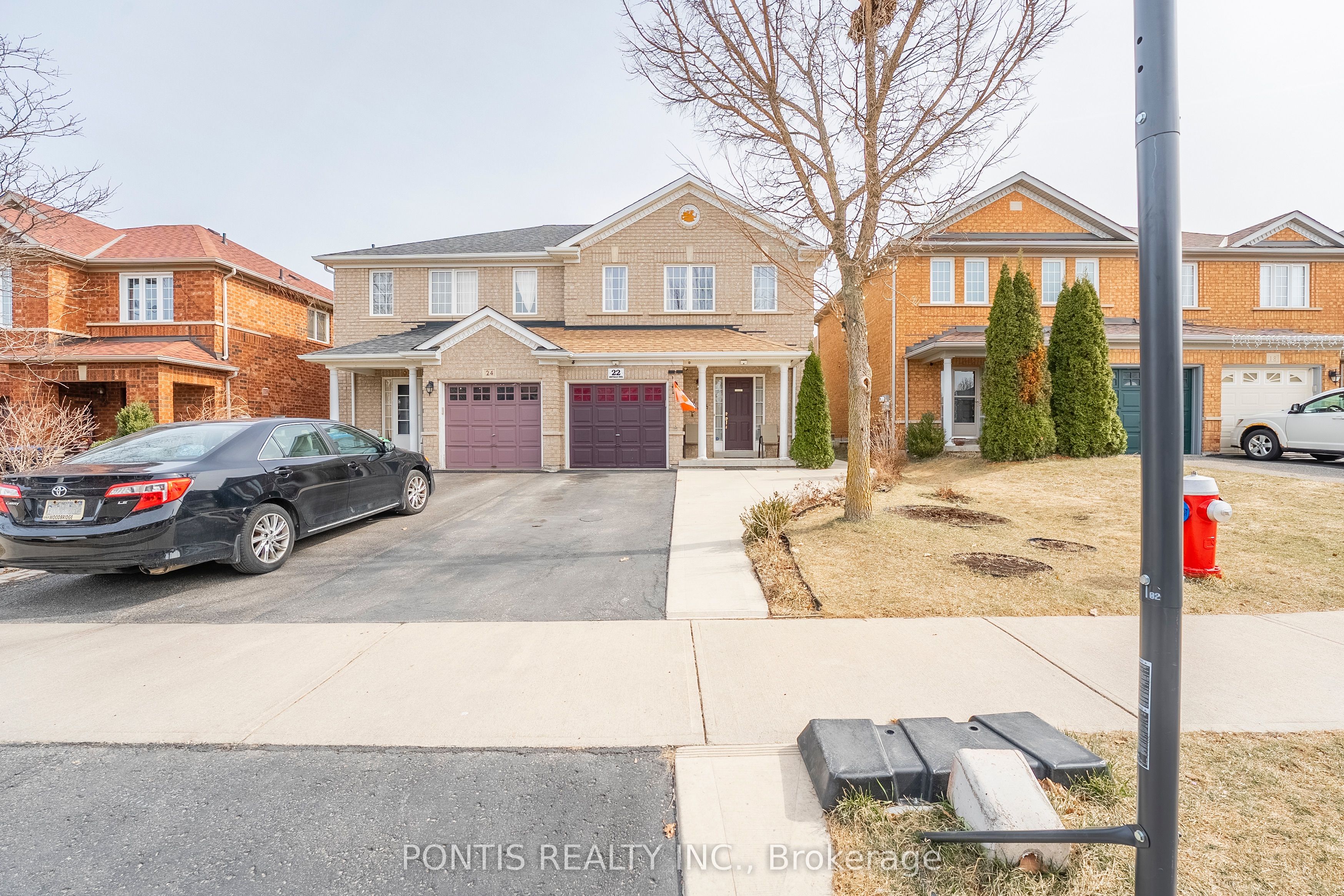 22 Mistdale Crescent Property Photo 1