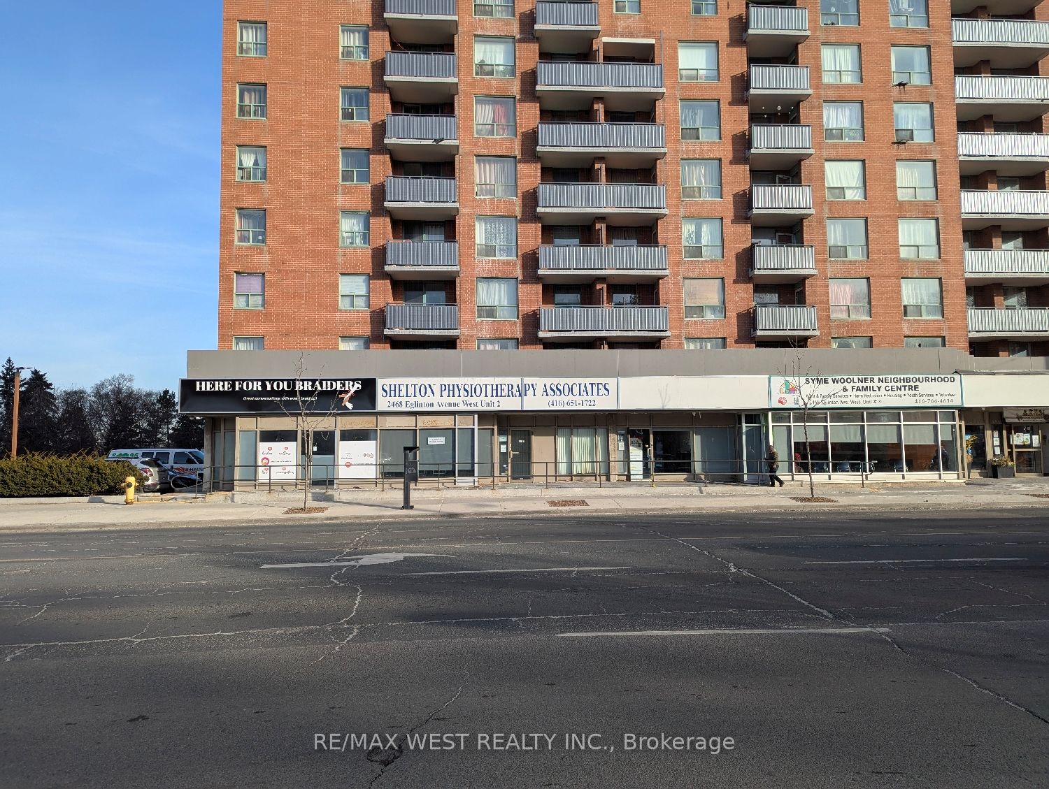 #unit 2 - 2468 Eglinton Avenue Property Photo