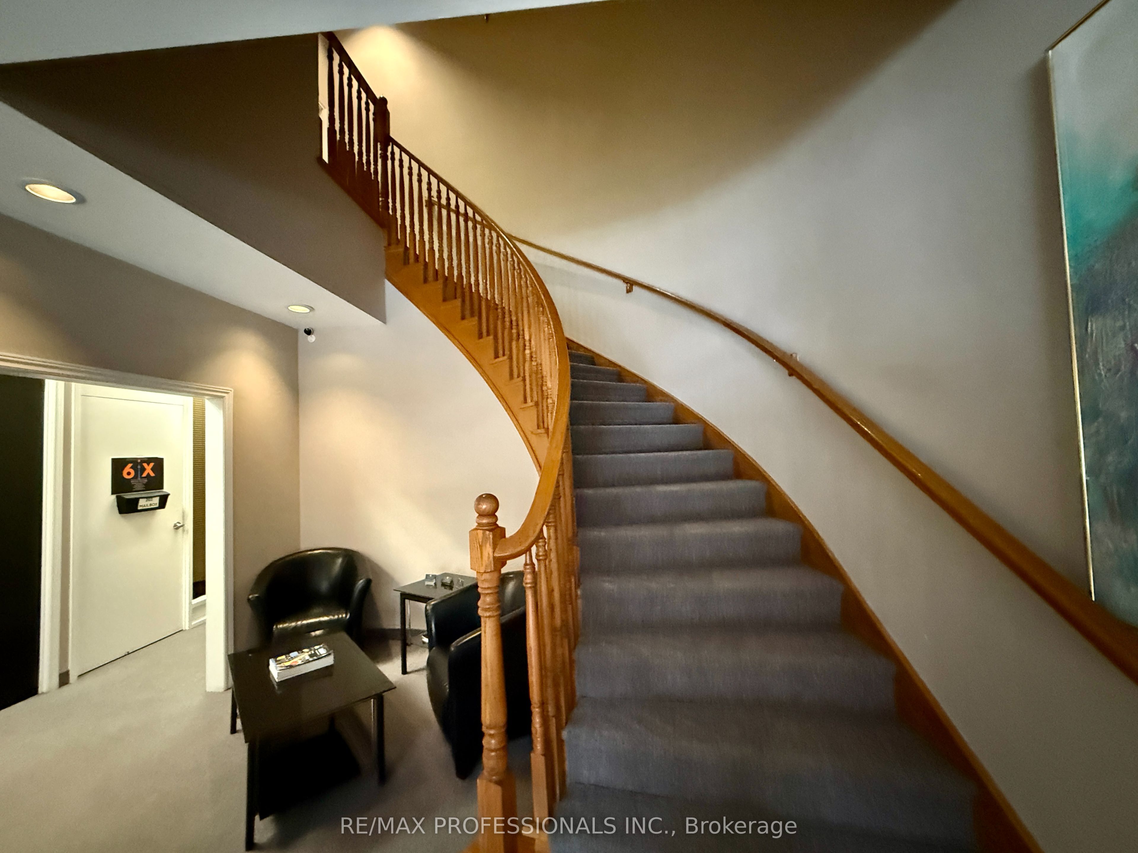 #301 - 57 Village Centre Place Property Photo 23