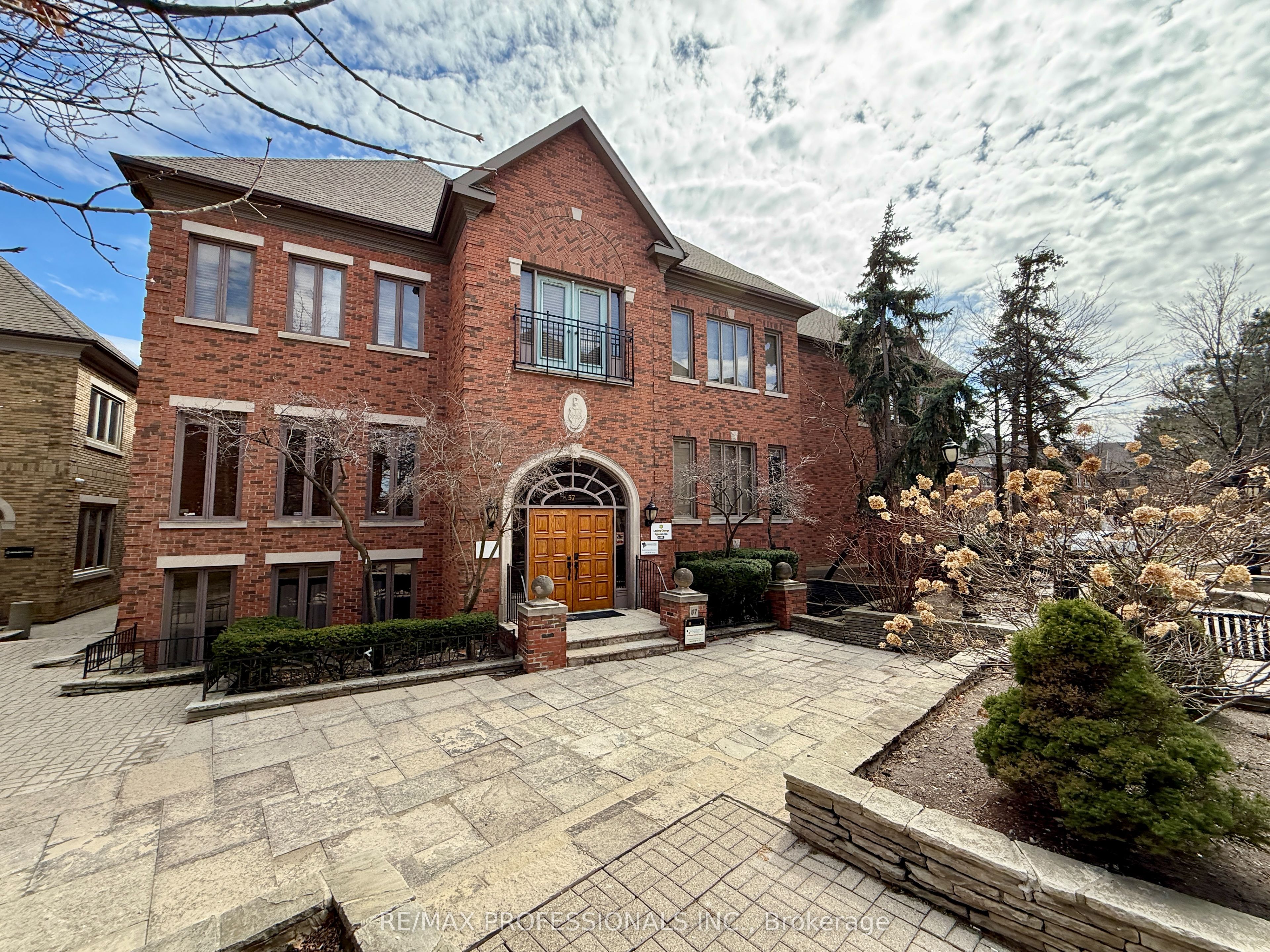 #301 - 57 Village Centre Place Property Photo 24