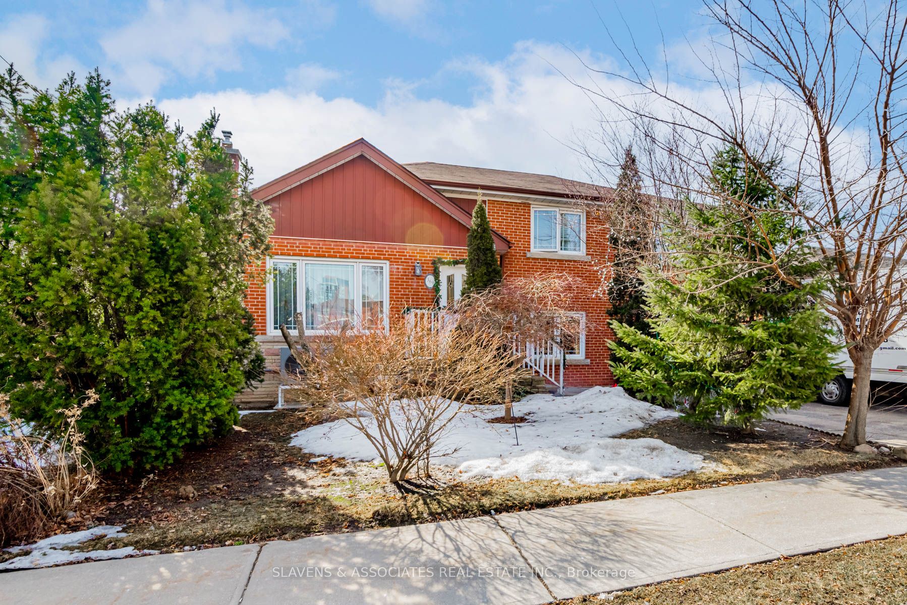 #main - 369 Glen Park Avenue Property Photo