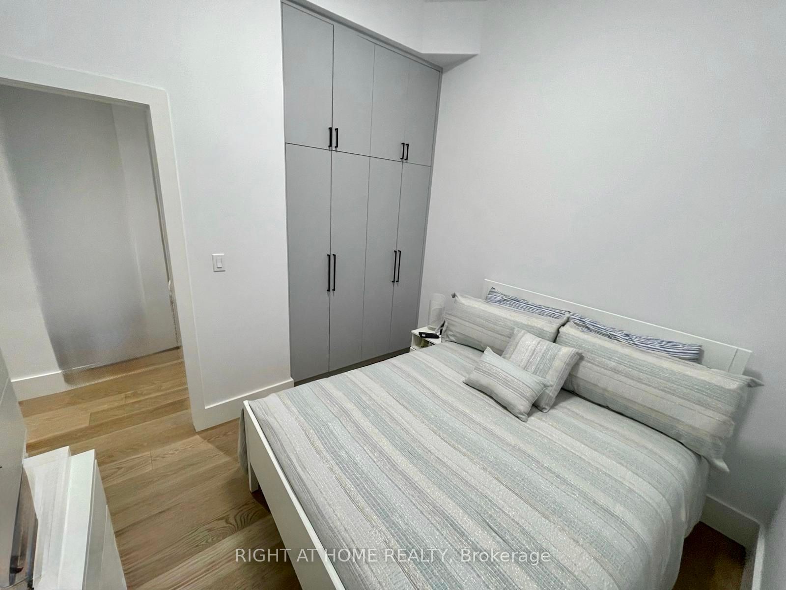 53 Chamberlain Avenue Lower Property Photo 10