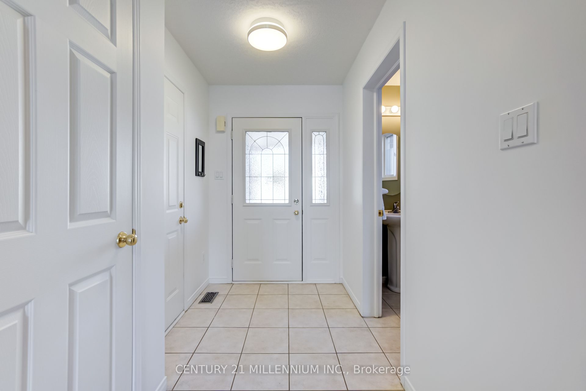 127 Biscayne Crescent Property Photo 4