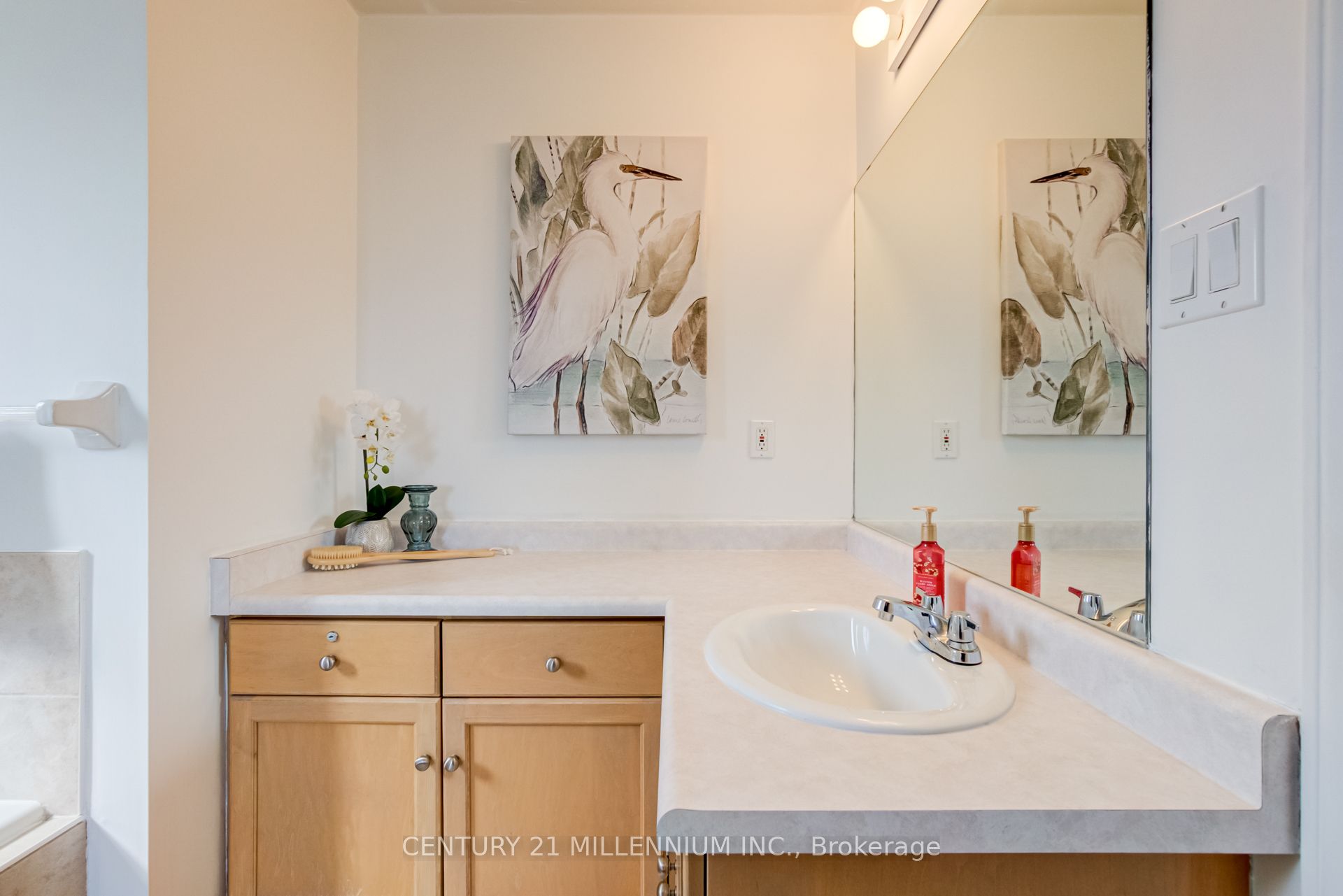 127 Biscayne Crescent Property Photo 29