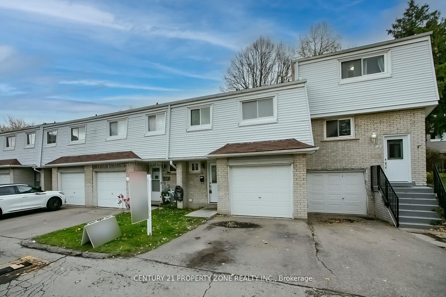 #96 - 400 Mississauga Valley Boulevard Property Photo 2