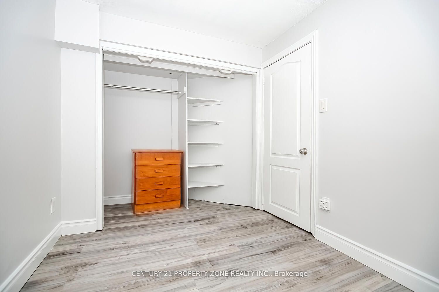 #96 - 400 Mississauga Valley Boulevard Property Photo 35