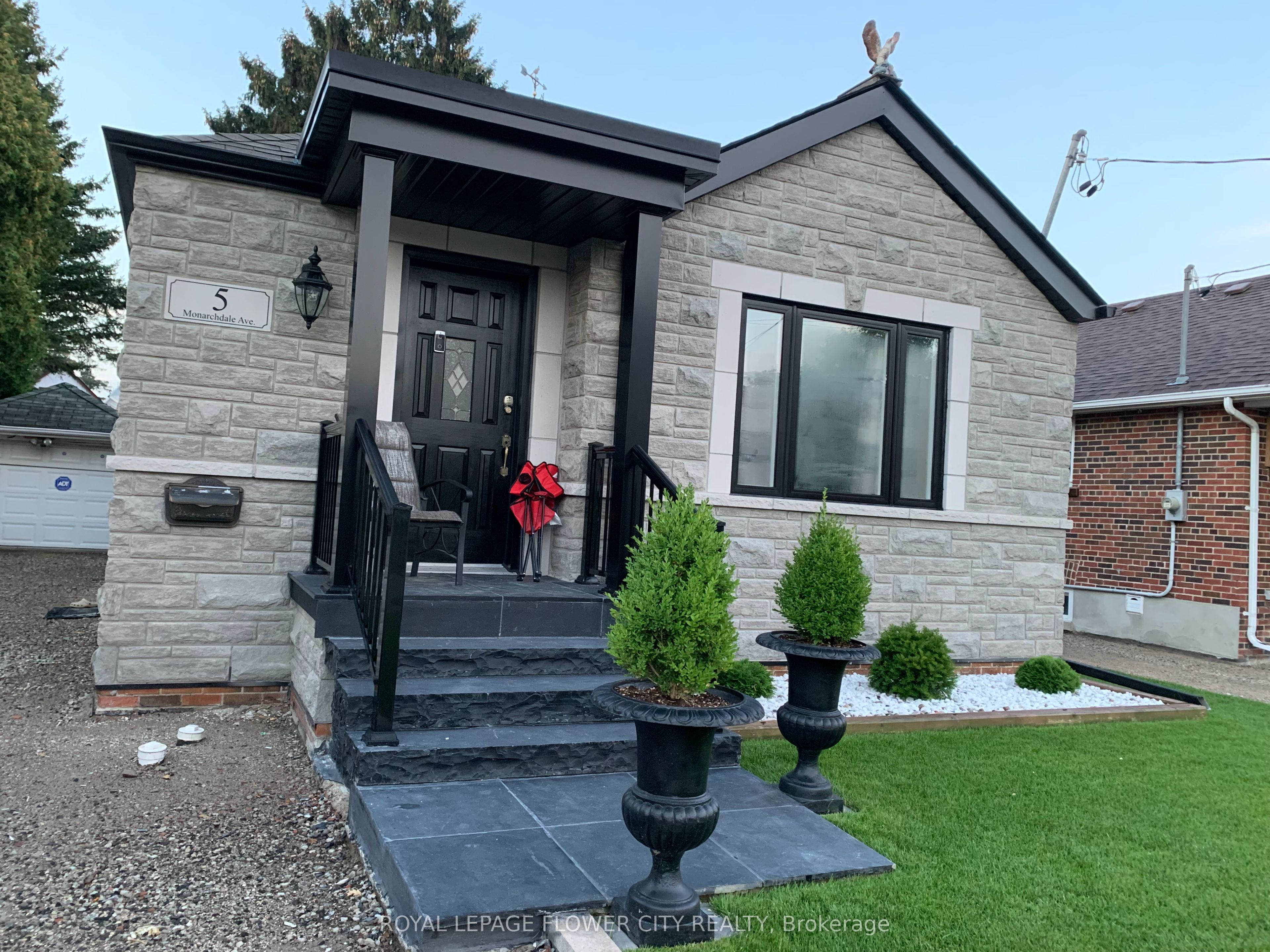 5 Monarchdale Avenue Property Photo