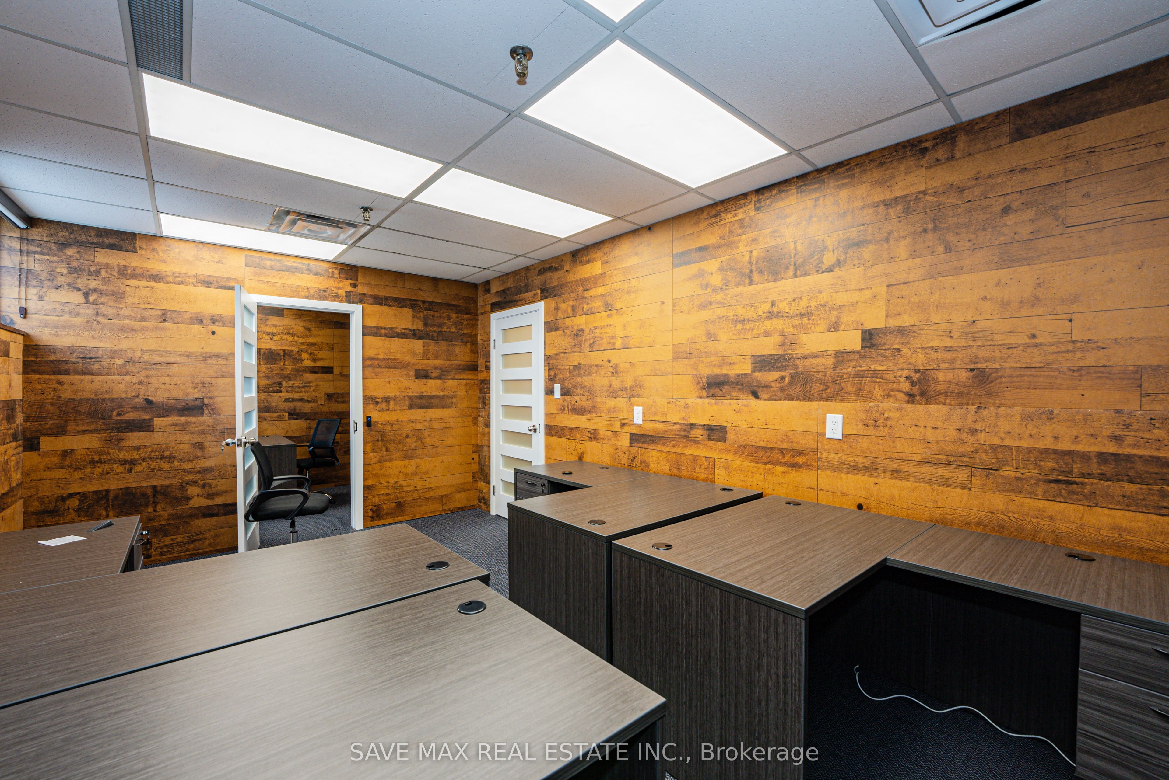 #82 - 2455 Cawthra Road Property Photo 12