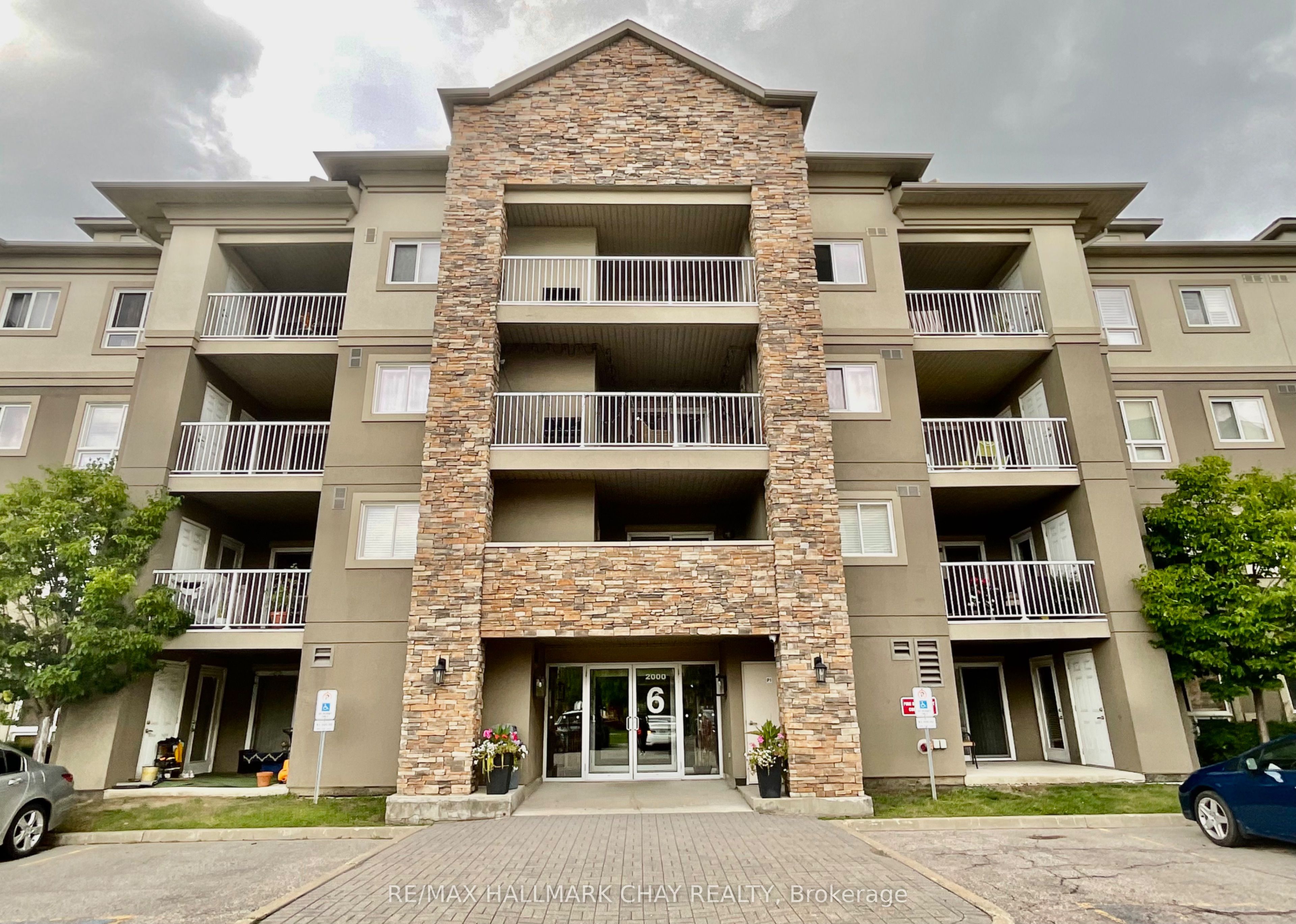 #2306 - 6 Dayspring Circle Property Photo 1