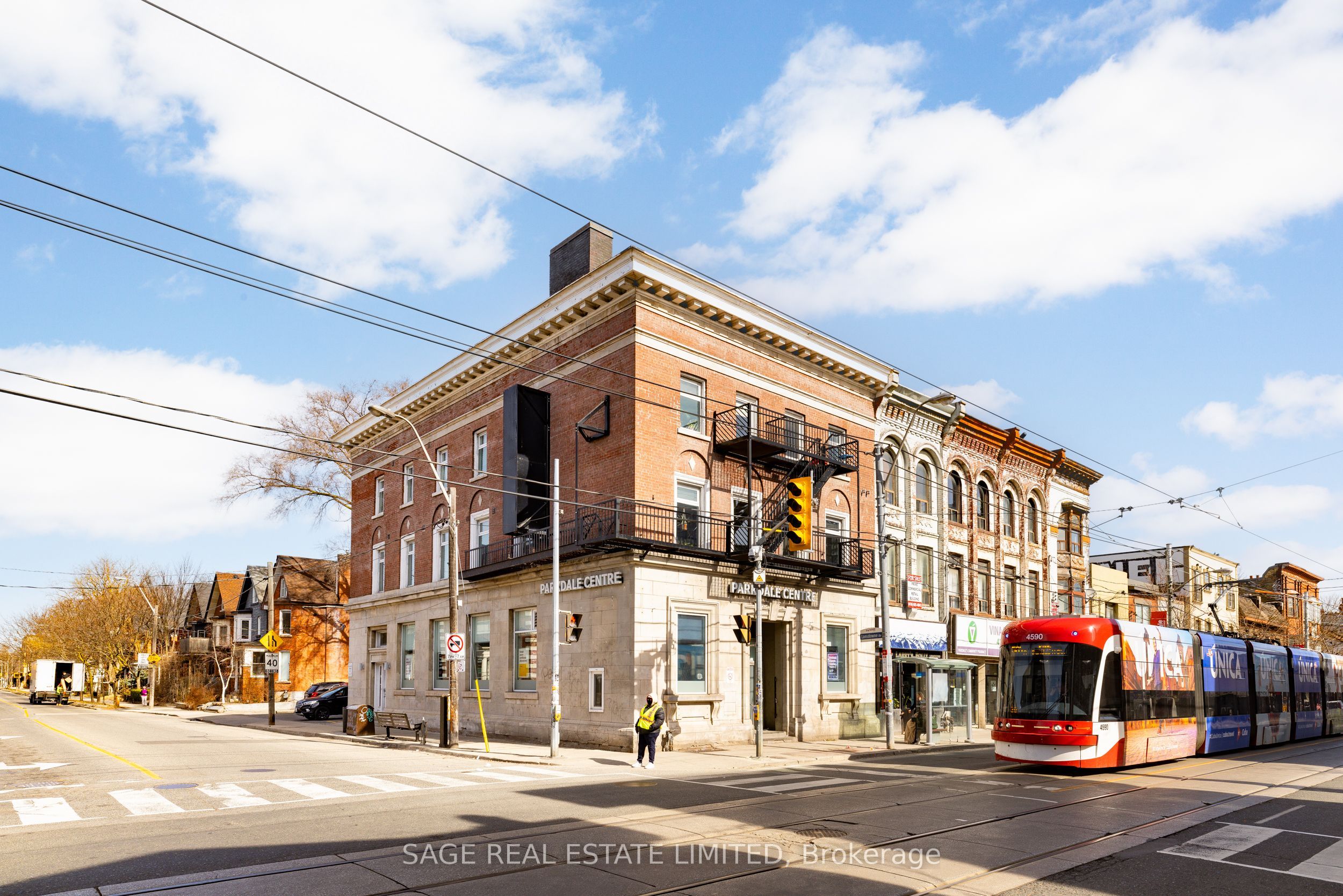#3a - 1 Lansdowne Avenue Property Photo