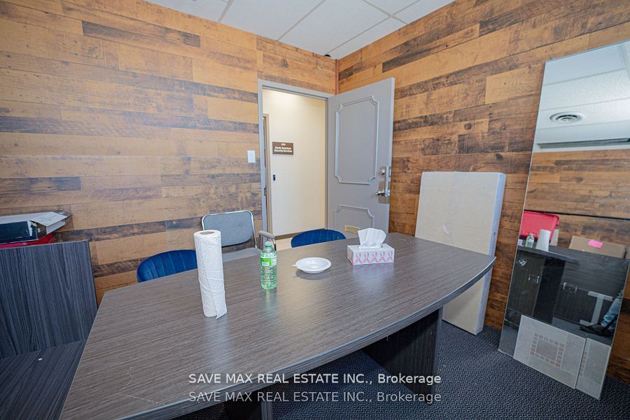 #206 A - 2465 Cawthra Road Property Photo 2