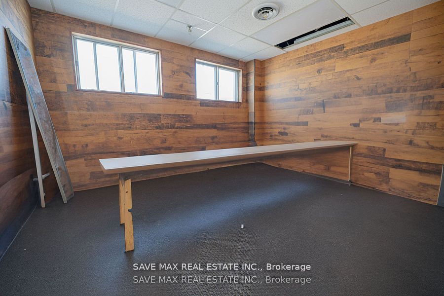 #206 A - 2465 Cawthra Road Property Photo 4