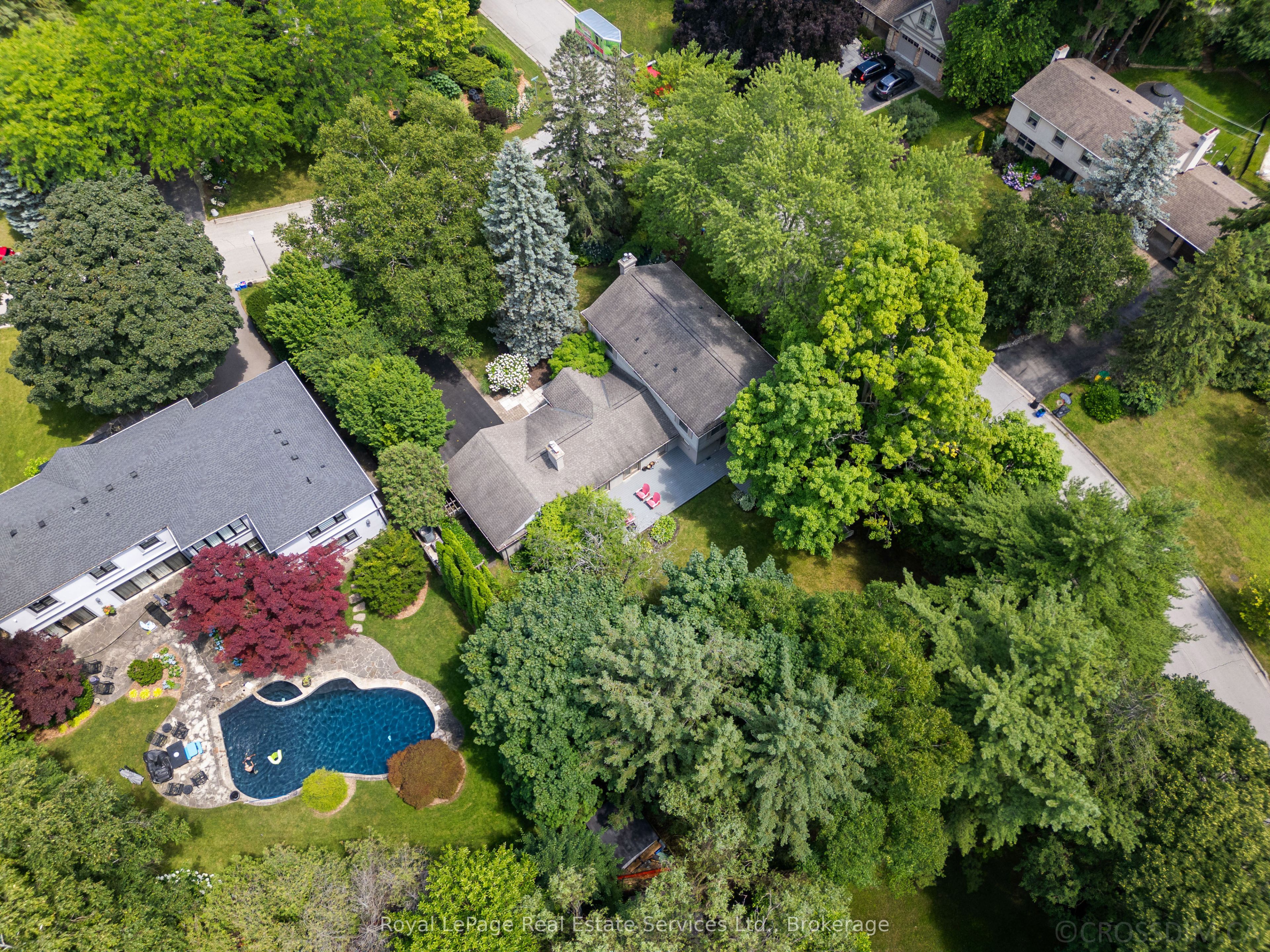 250 Dalewood Dr Property Photo