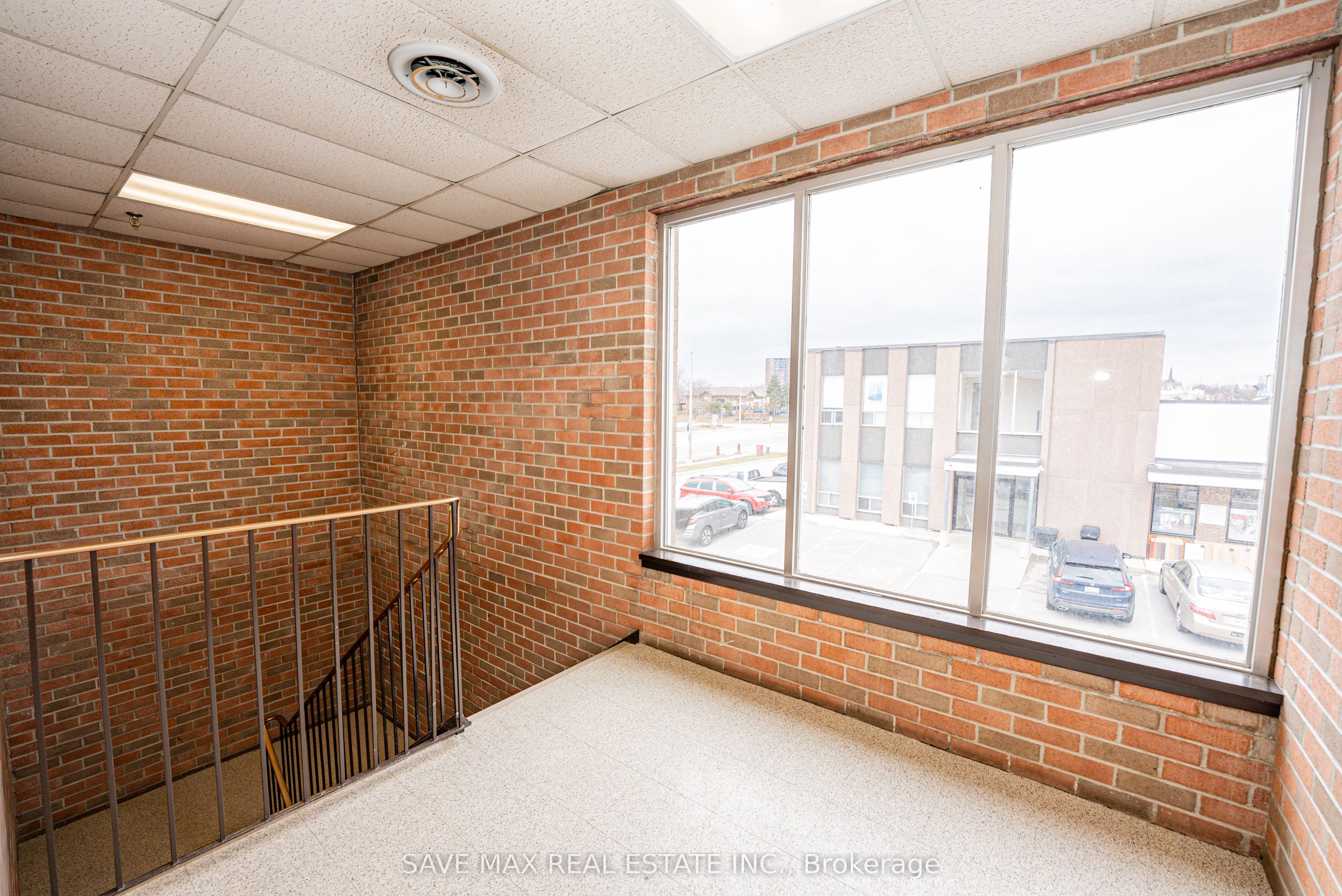 #79 - 2455 Cawthra Road Property Photo 10
