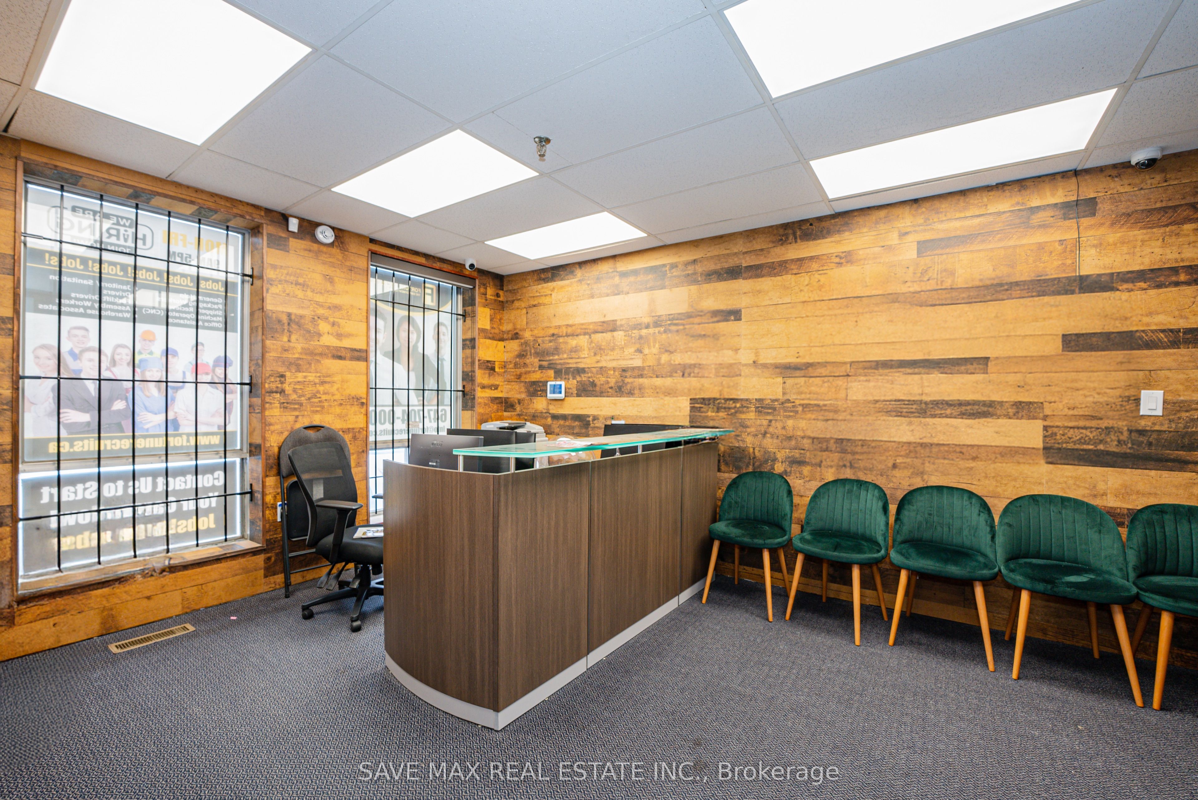 #105 - 2465 Cawthra Road Property Photo 7