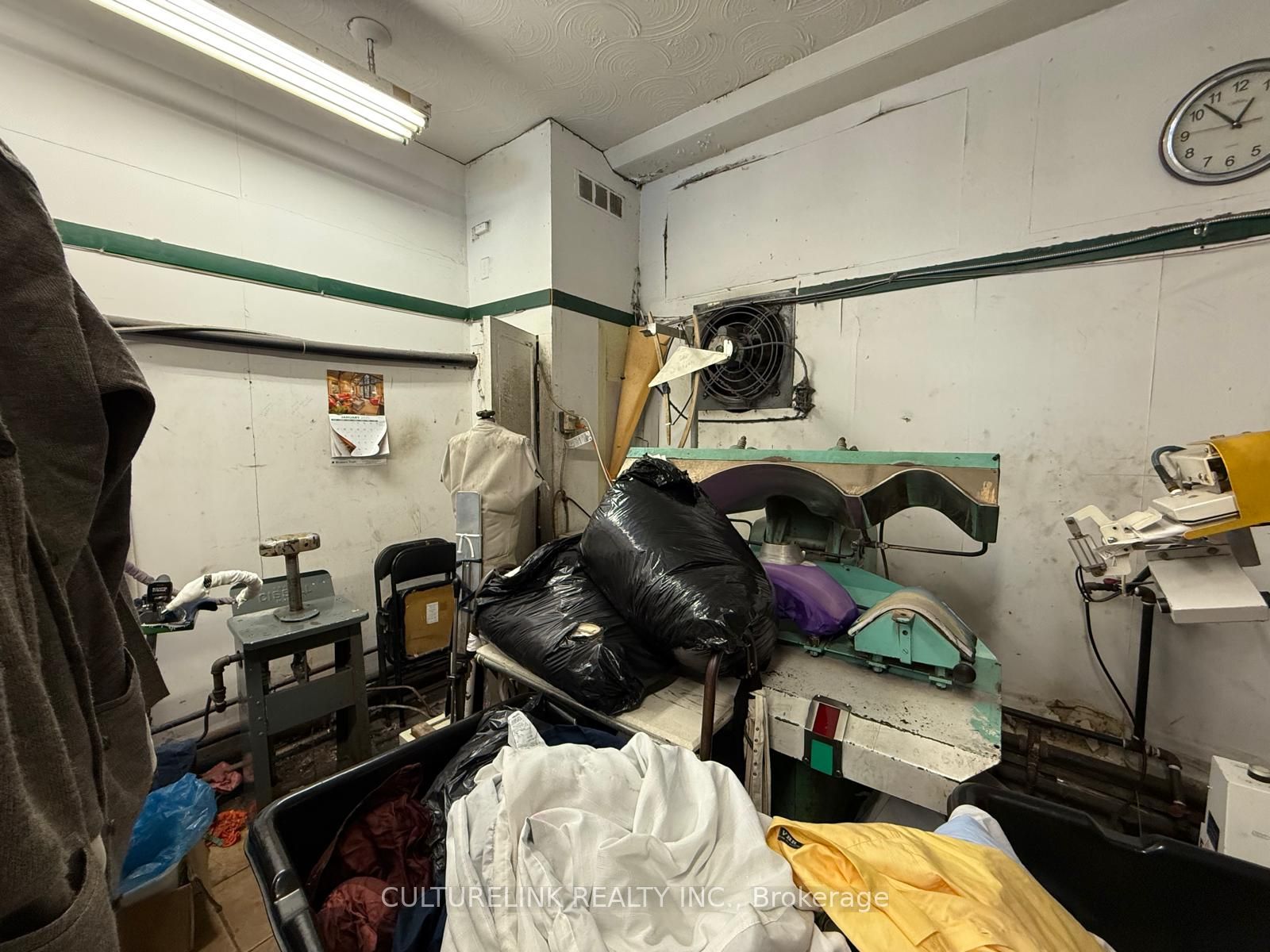 #ground - 2081 Lawrence Avenue Property Photo 6