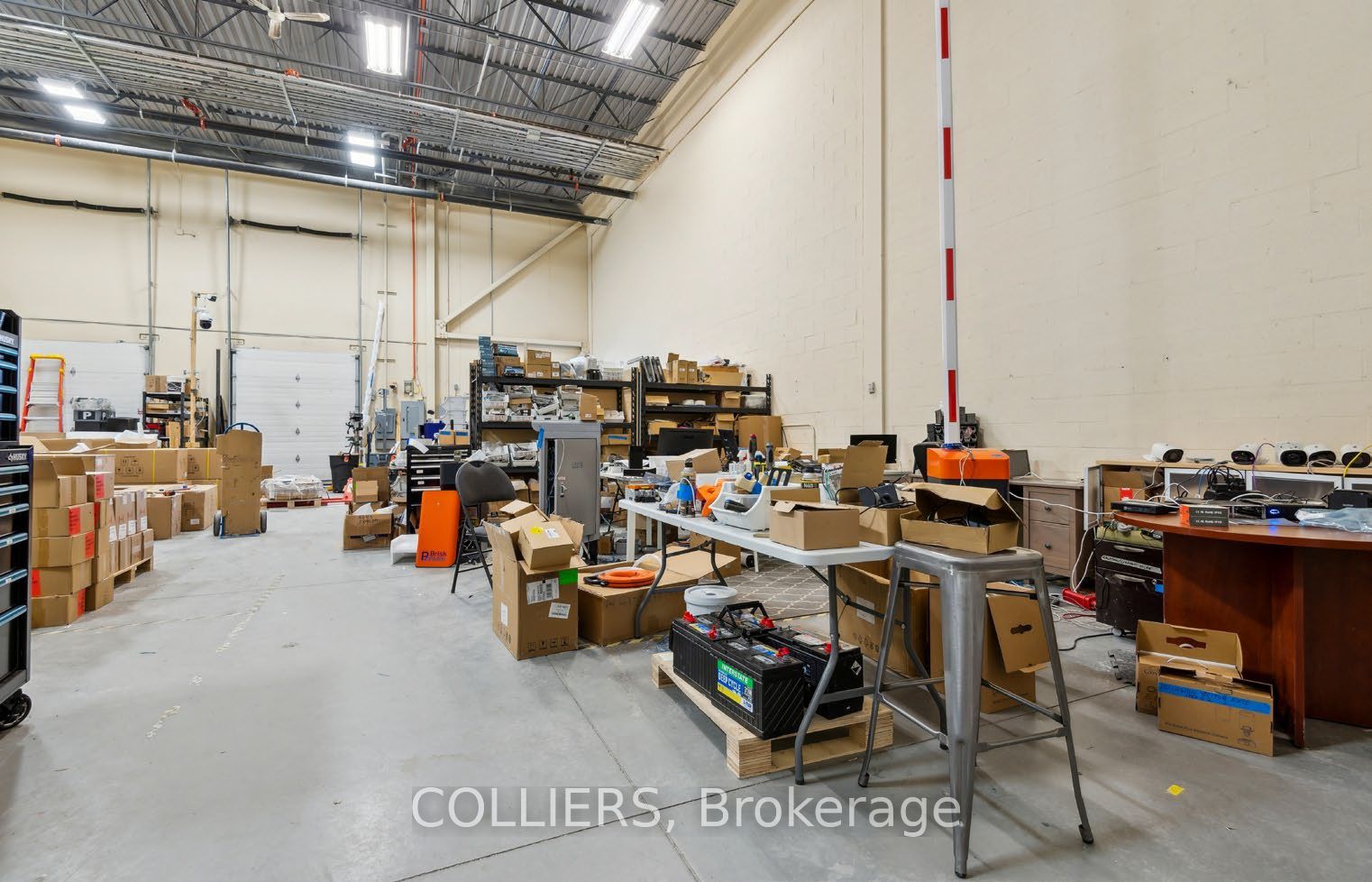 #unit 2 - 4170 Sladeview Crescent Property Photo 6