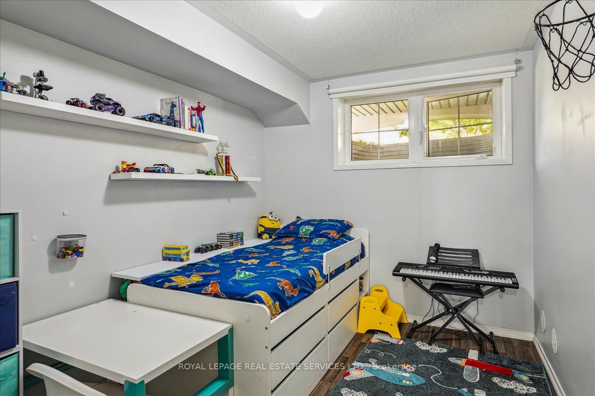 #38 - 2480 Post Road Property Photo 14