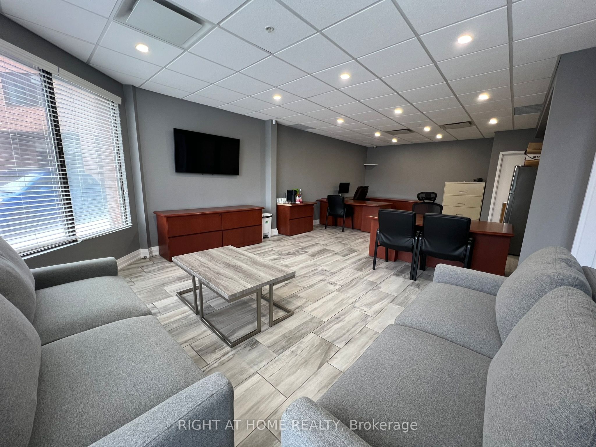 21 Kenview Boulevard Property Photo 4