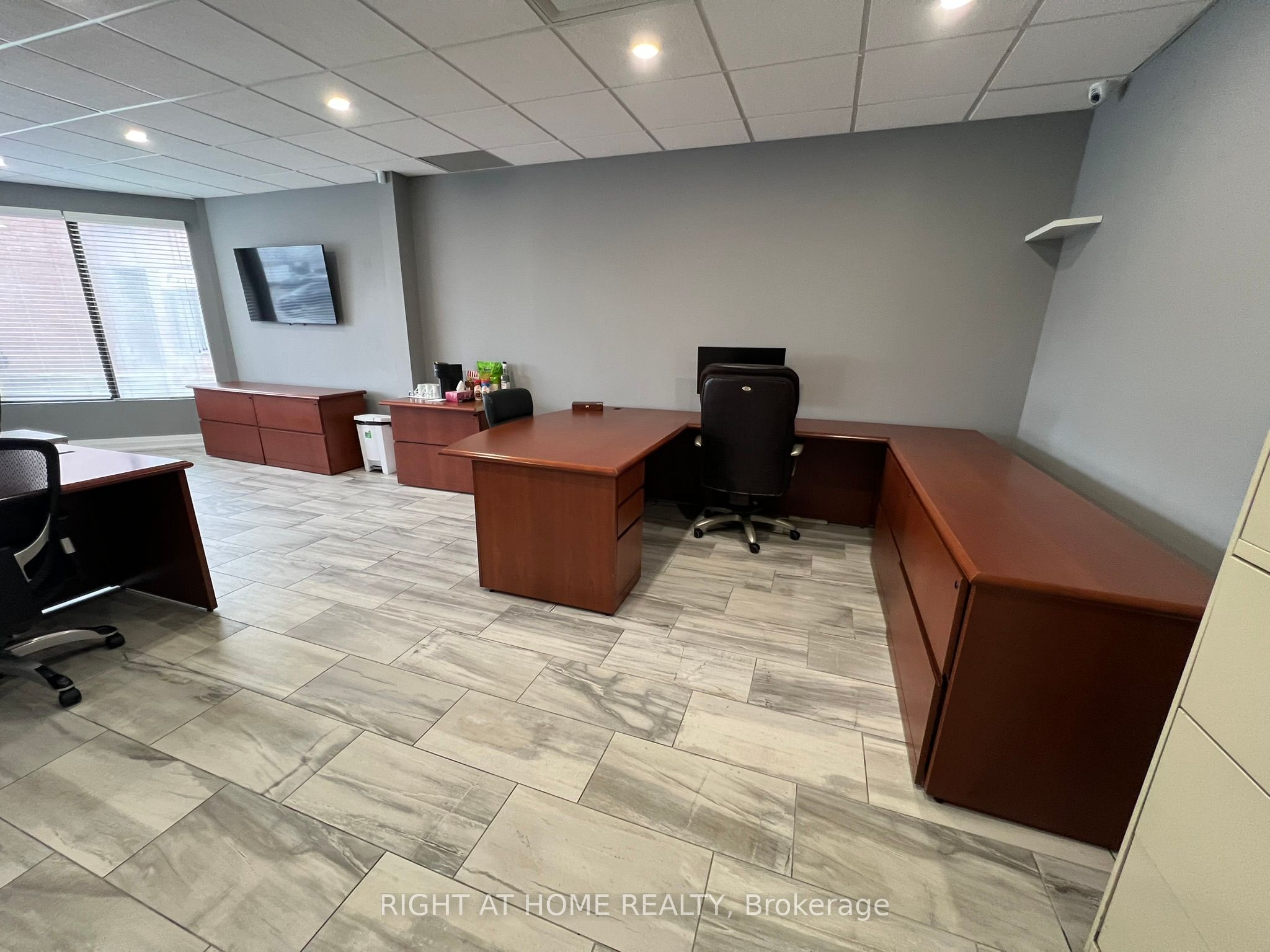 21 Kenview Boulevard Property Photo 8