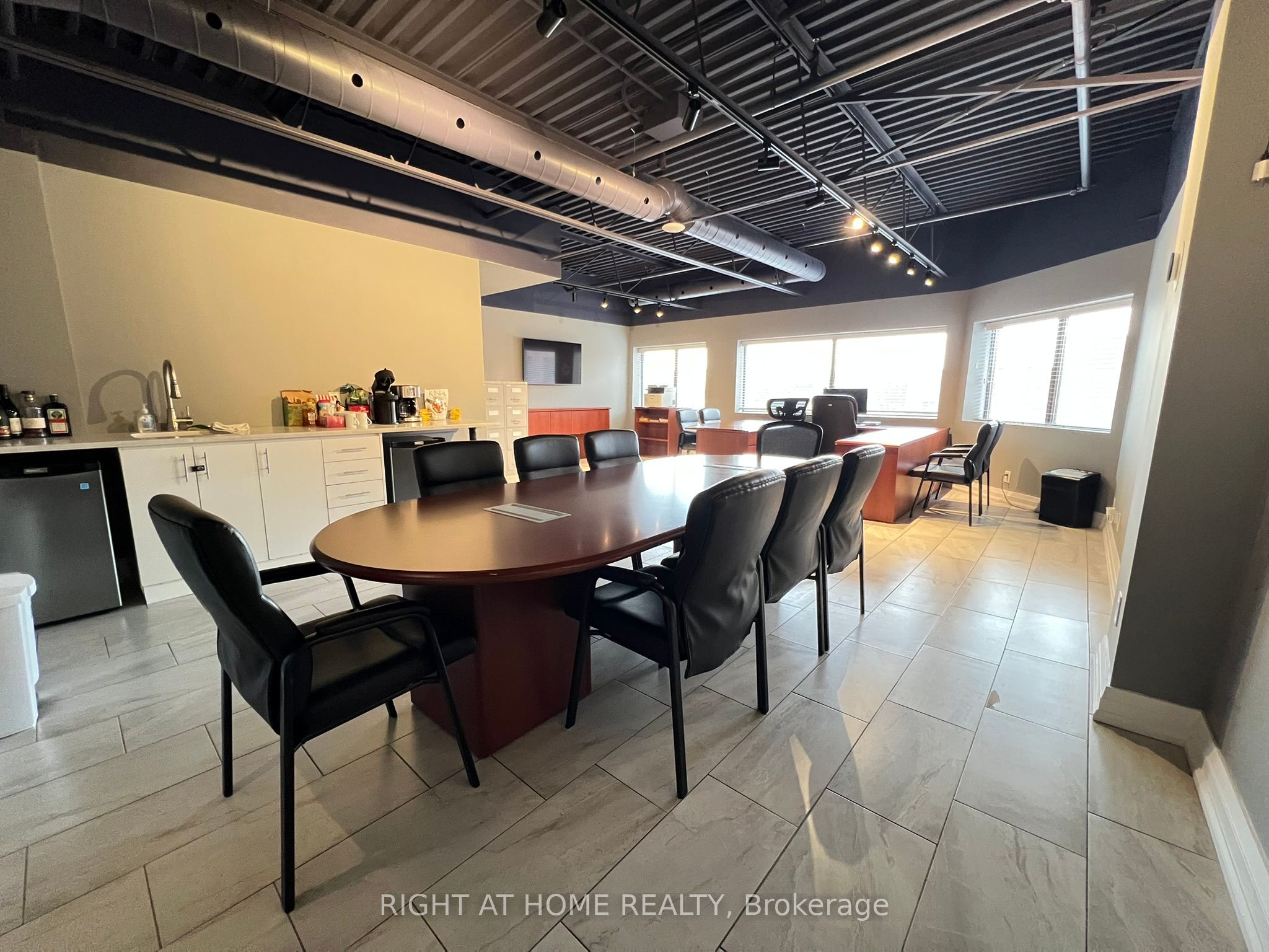 21 Kenview Boulevard Property Photo 15