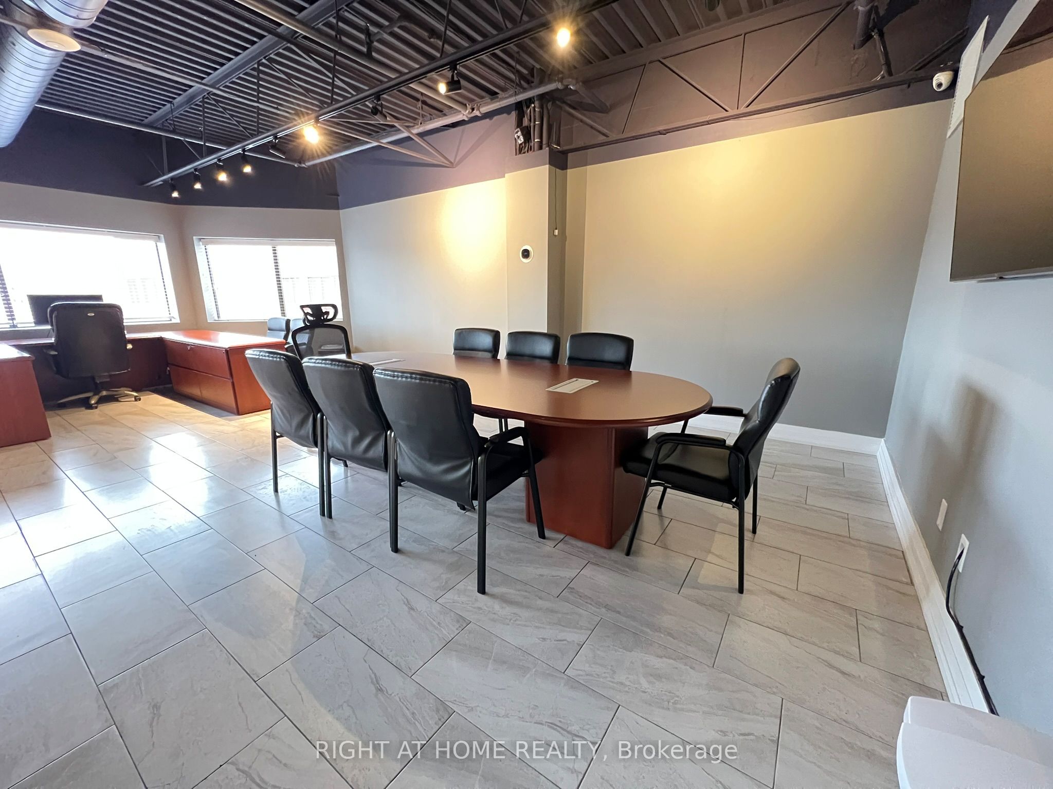21 Kenview Boulevard Property Photo 16
