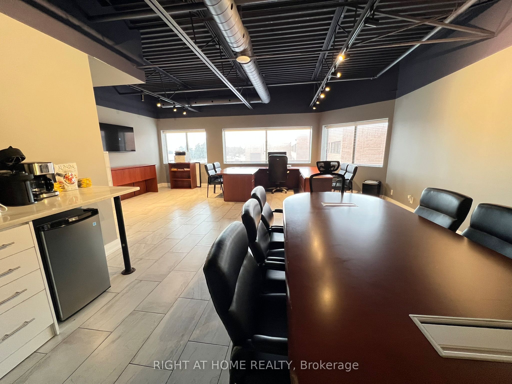 21 Kenview Boulevard Property Photo 17