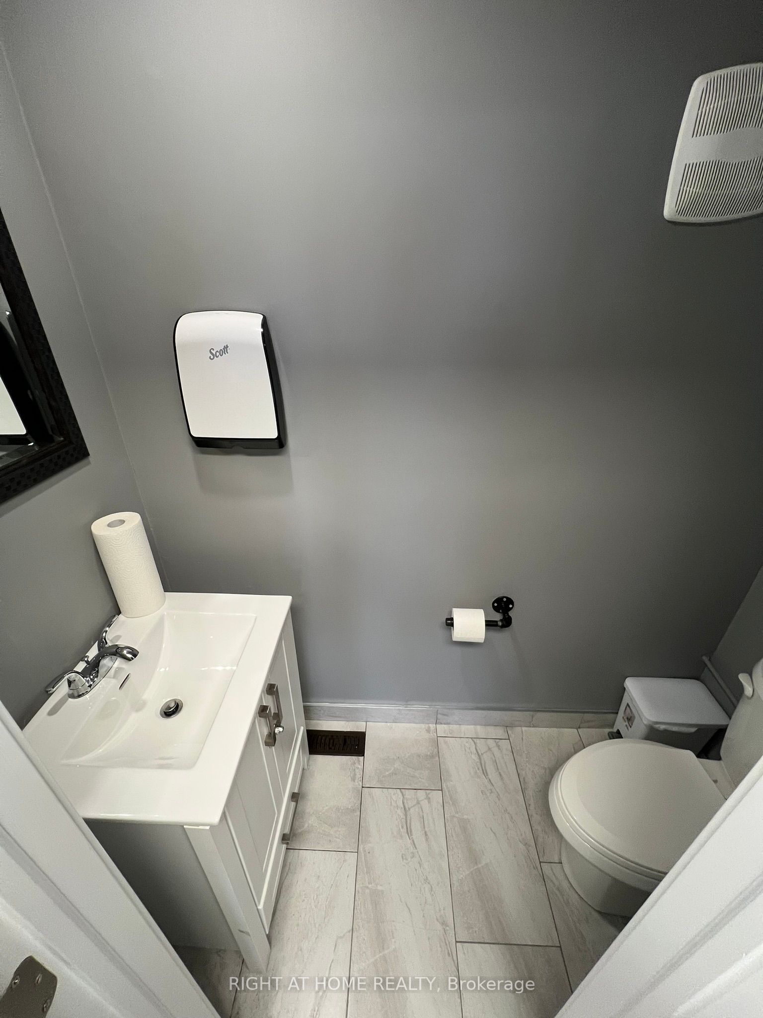 21 Kenview Boulevard Property Photo 19