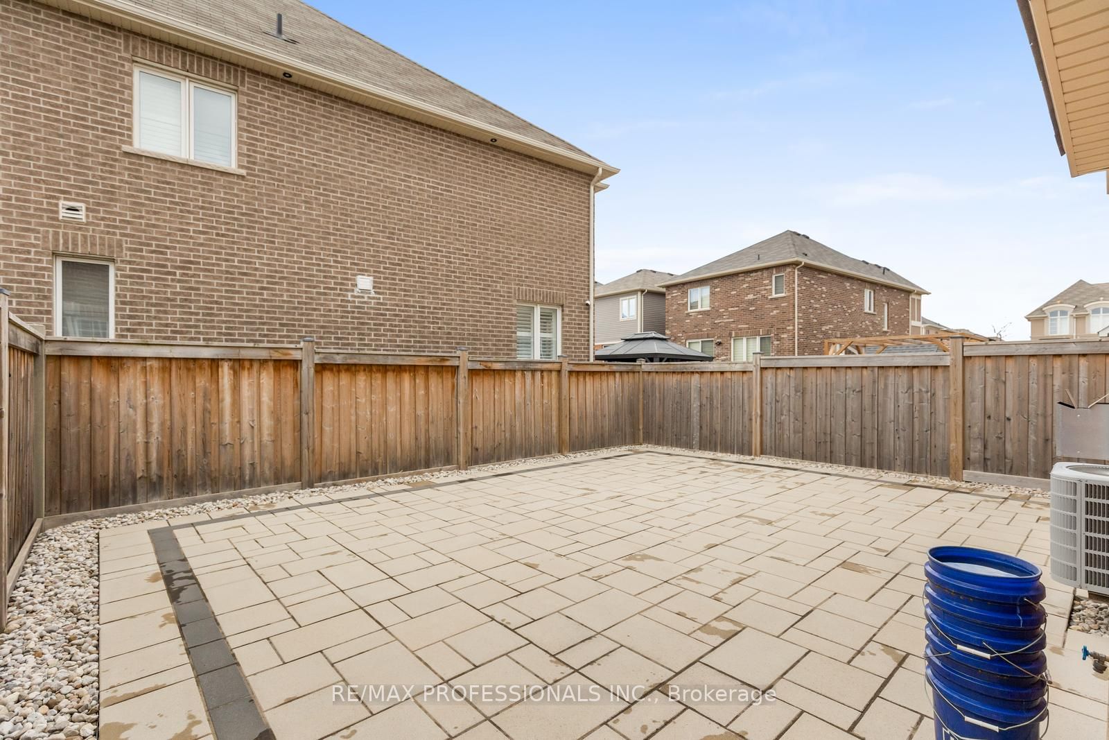 400 Clarkson Gate Property Photo 26