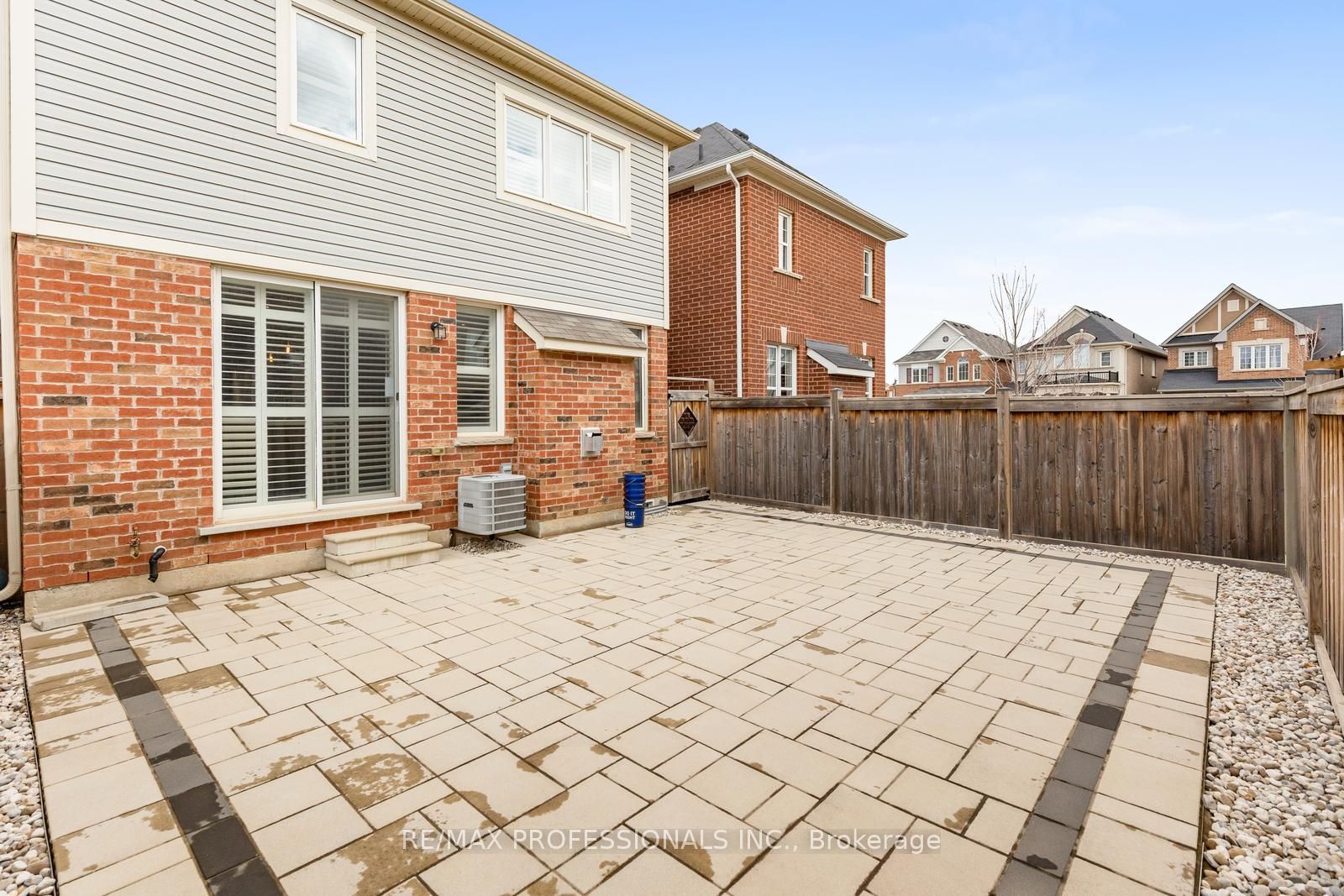 400 Clarkson Gate Property Photo 27