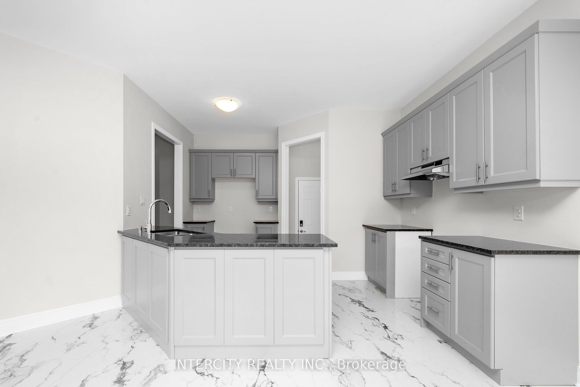 20 Kessler Drive Property Photo 7