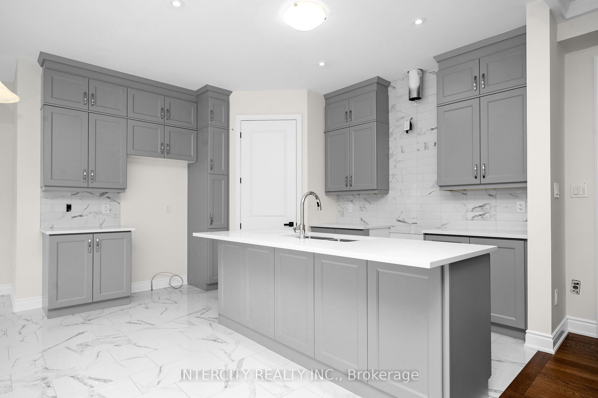 58 Claremont Drive Property Photo 8