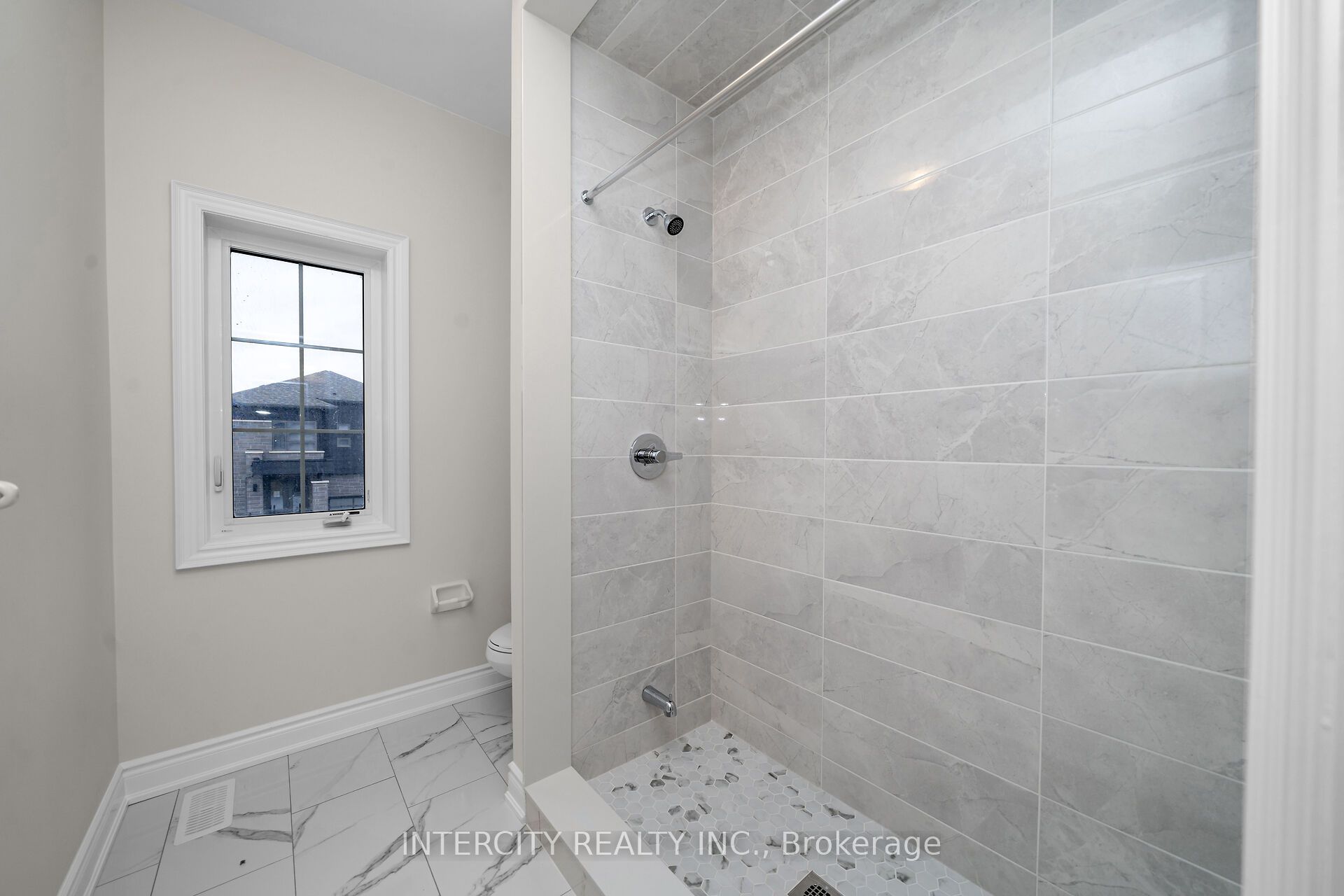 58 Claremont Drive Property Photo 25