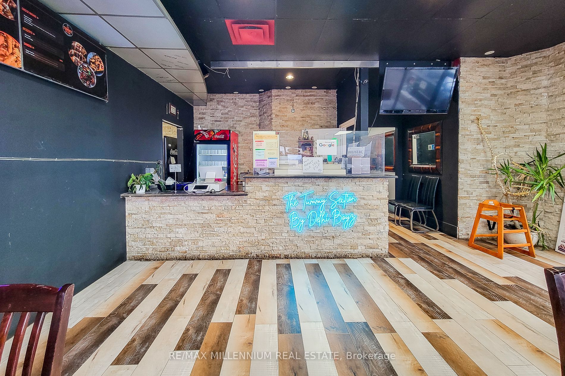 #1 - 2121 Dundas Street Property Photo 9
