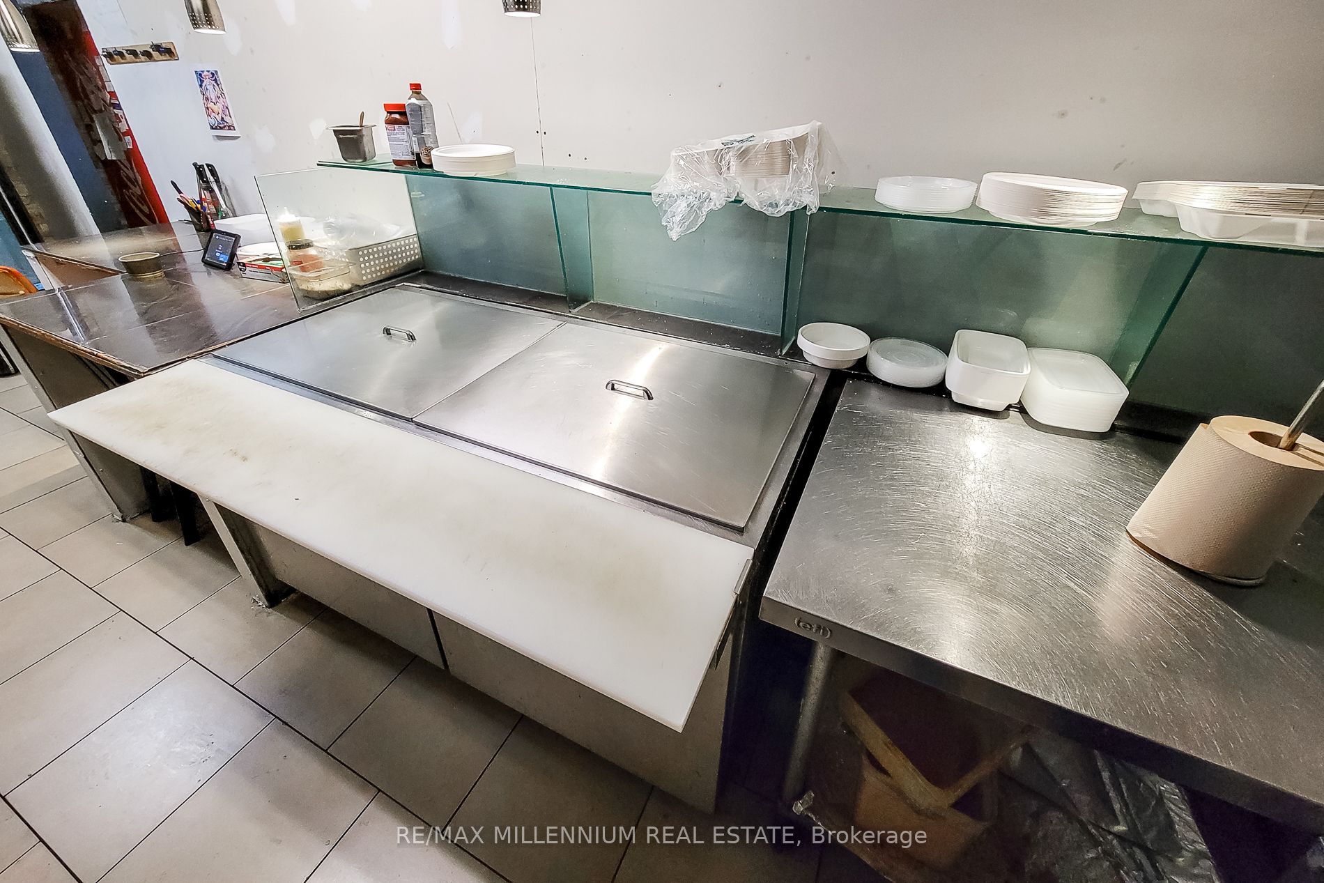 #1 - 2121 Dundas Street Property Photo 17