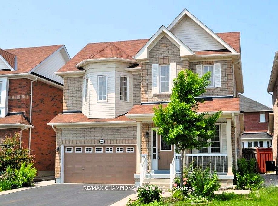 104 Masters Green Cres Property Photo 1