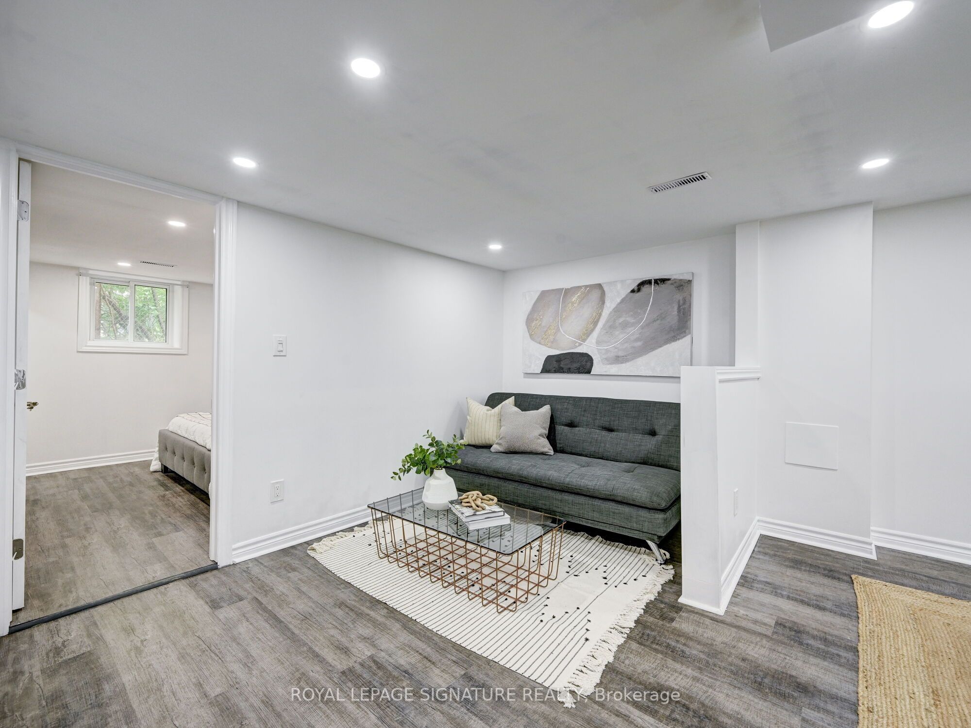 #ll - 1 Worthington Crescent Property Photo