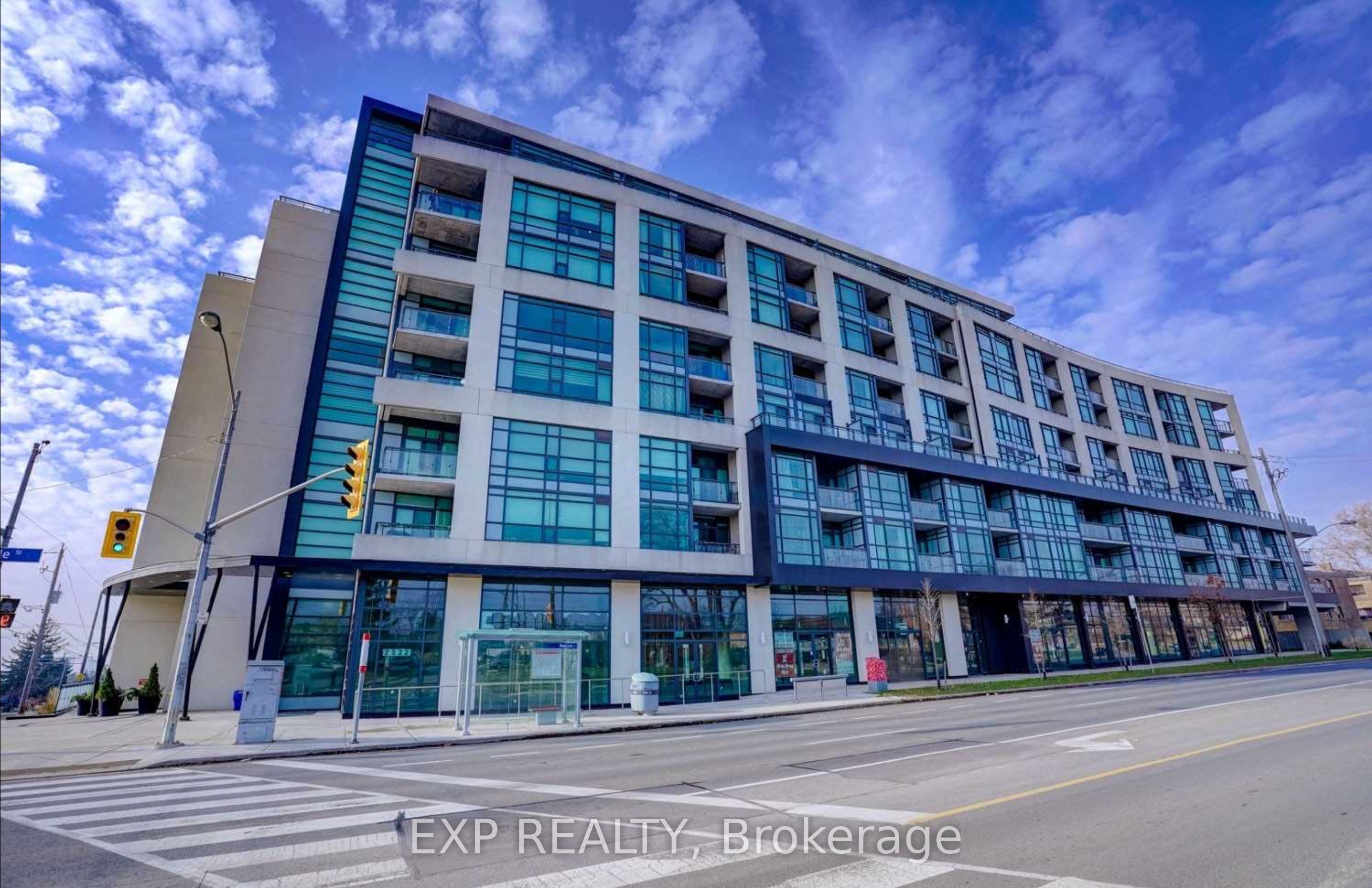 Toronto W04 Real Estate Listings Main Image