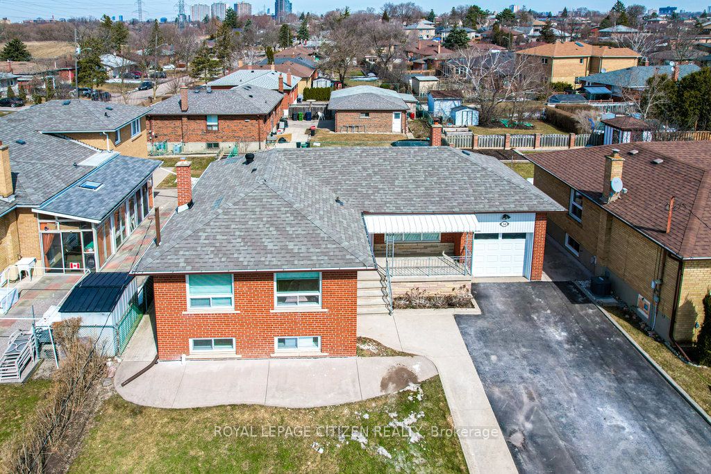 34 Belleglade Court Property Photo 1