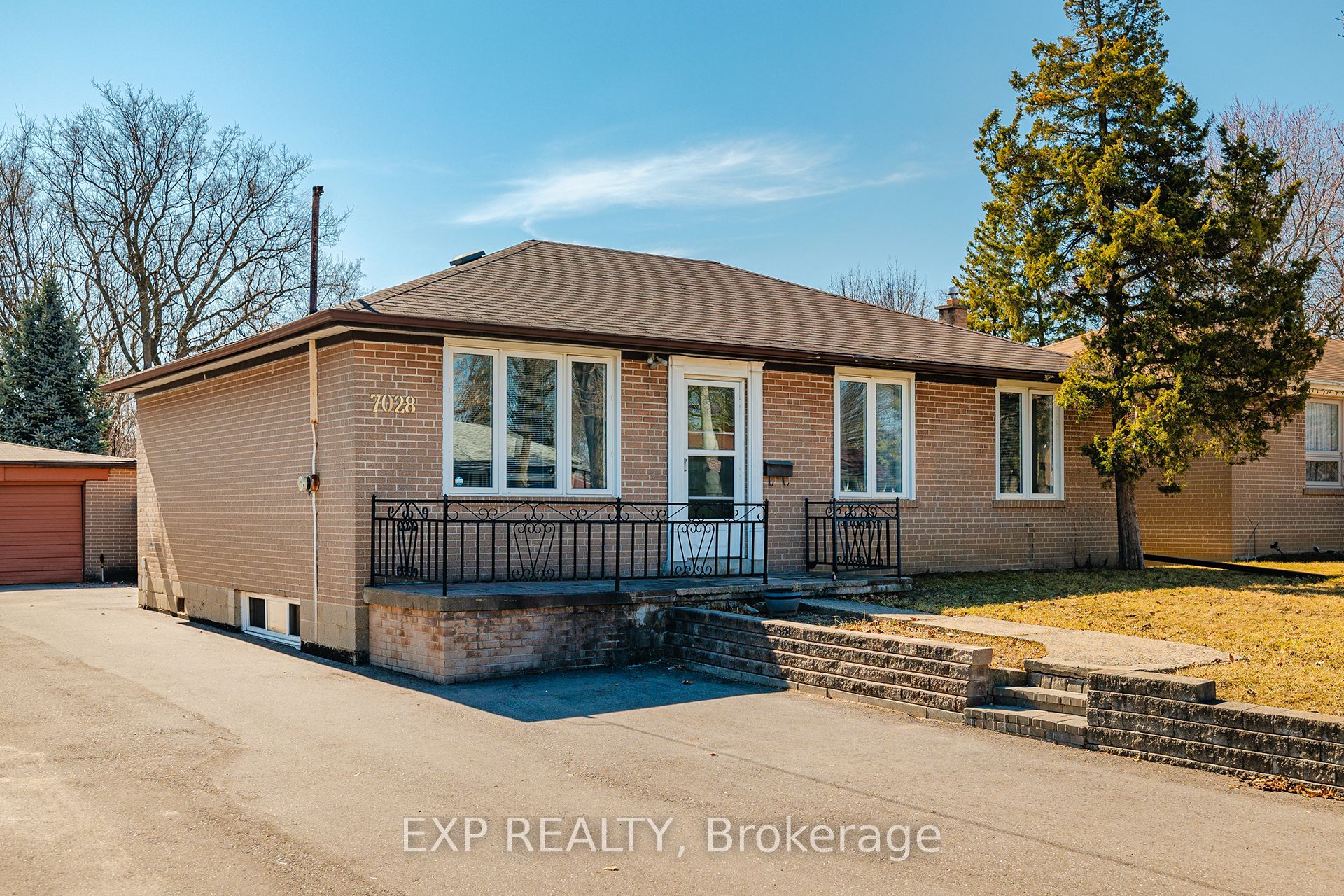 7028 Justine Drive Property Photo 1