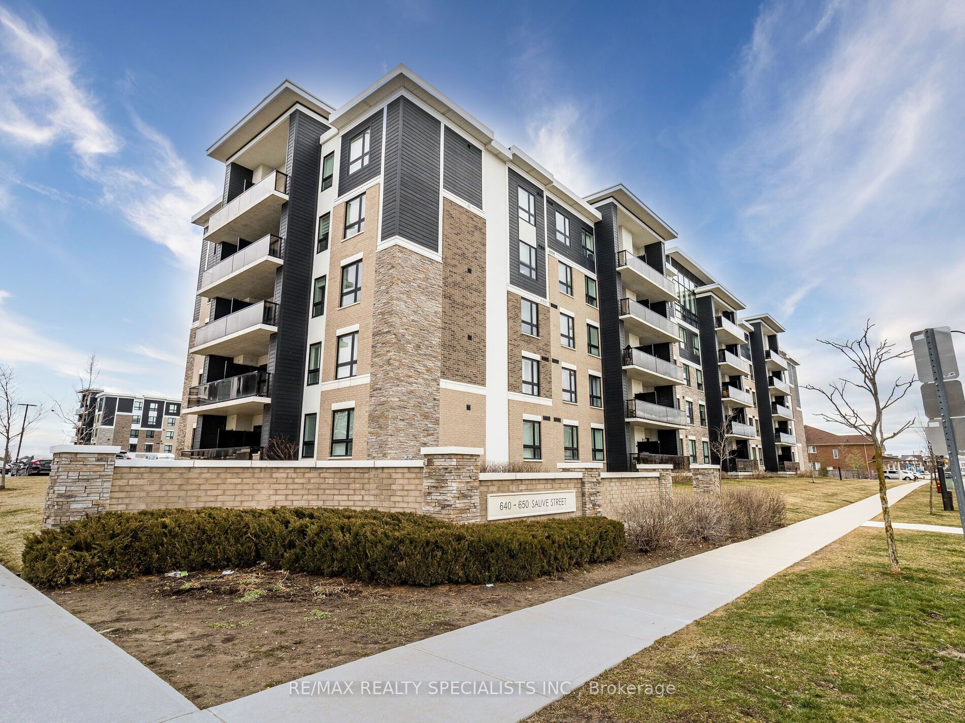 #311 - 650 Sauve Street Property Photo