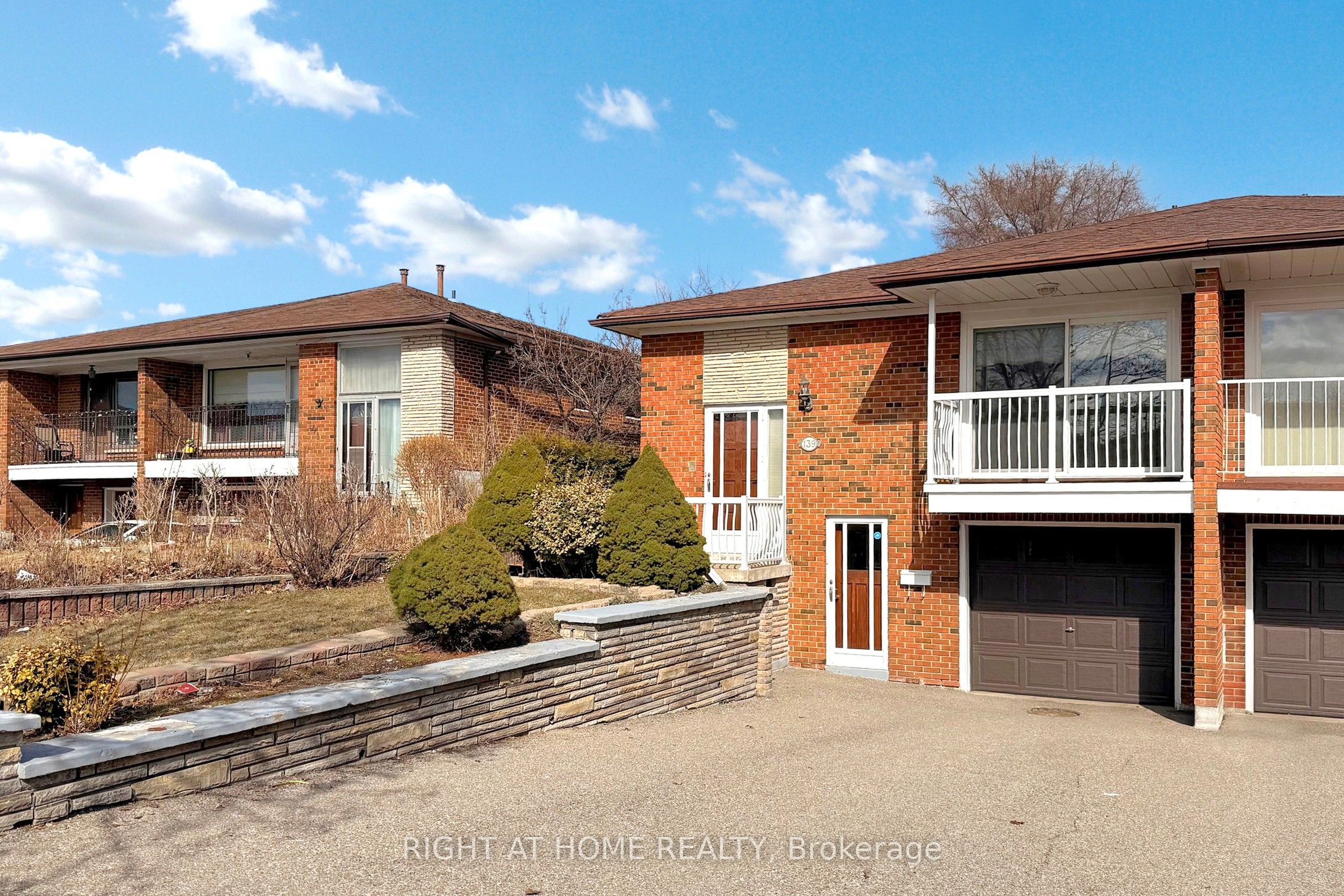 139 Milady Road Property Photo 1