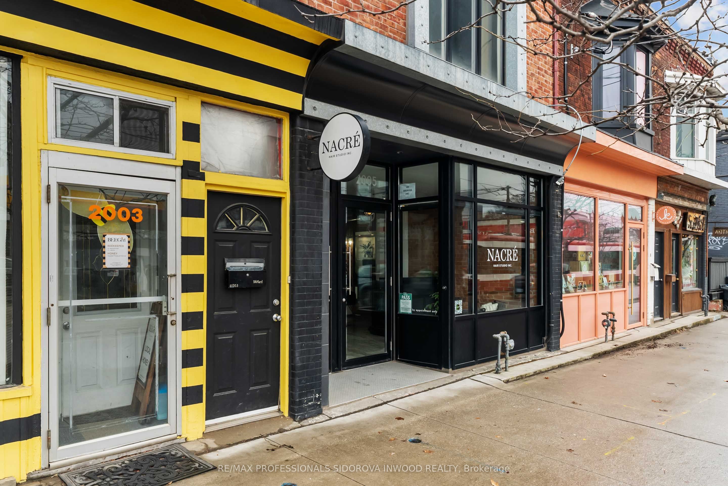 2005 Dundas Street Property Photo 5