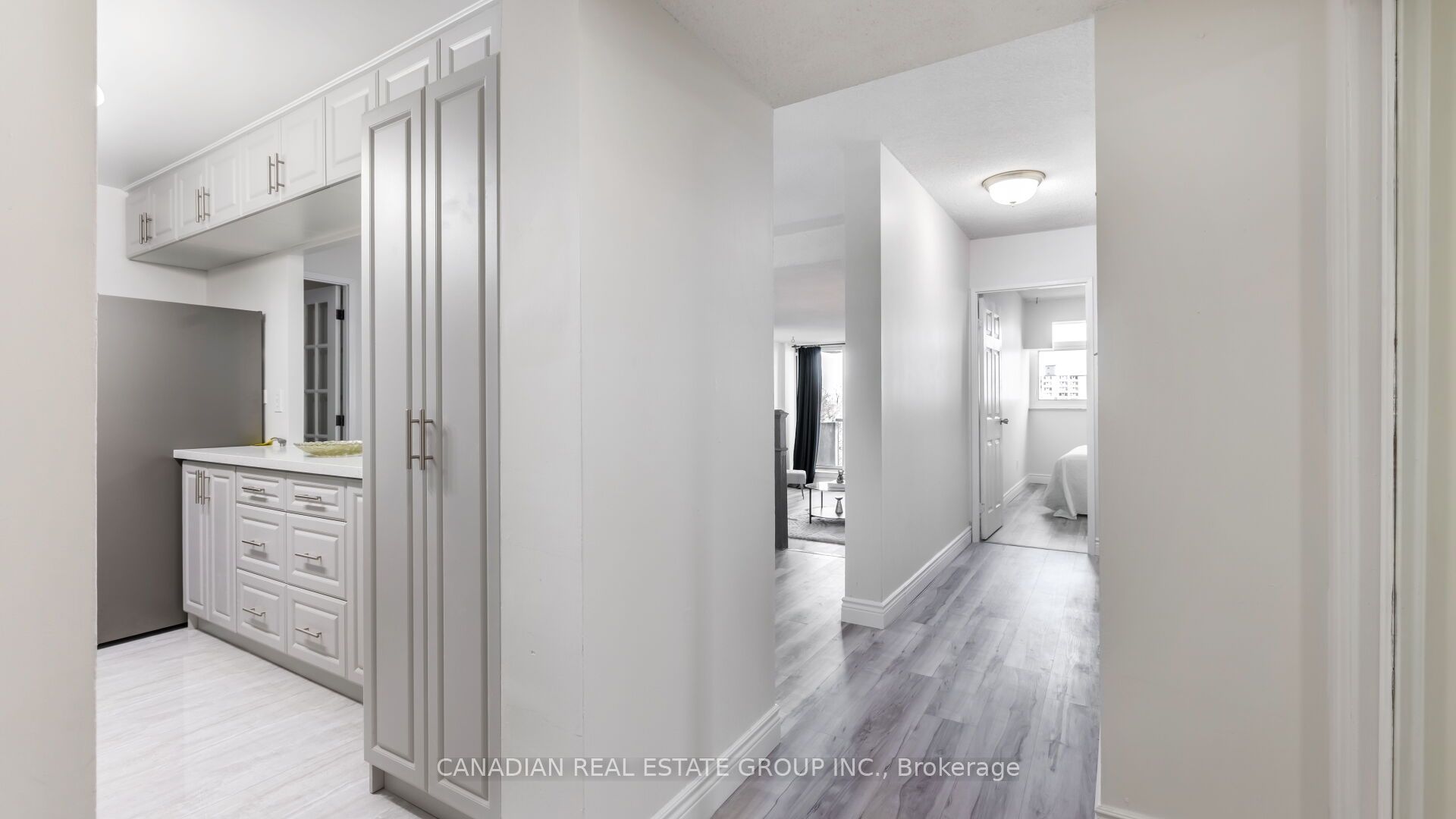 #508 - 20 Speers Road Property Photo 4