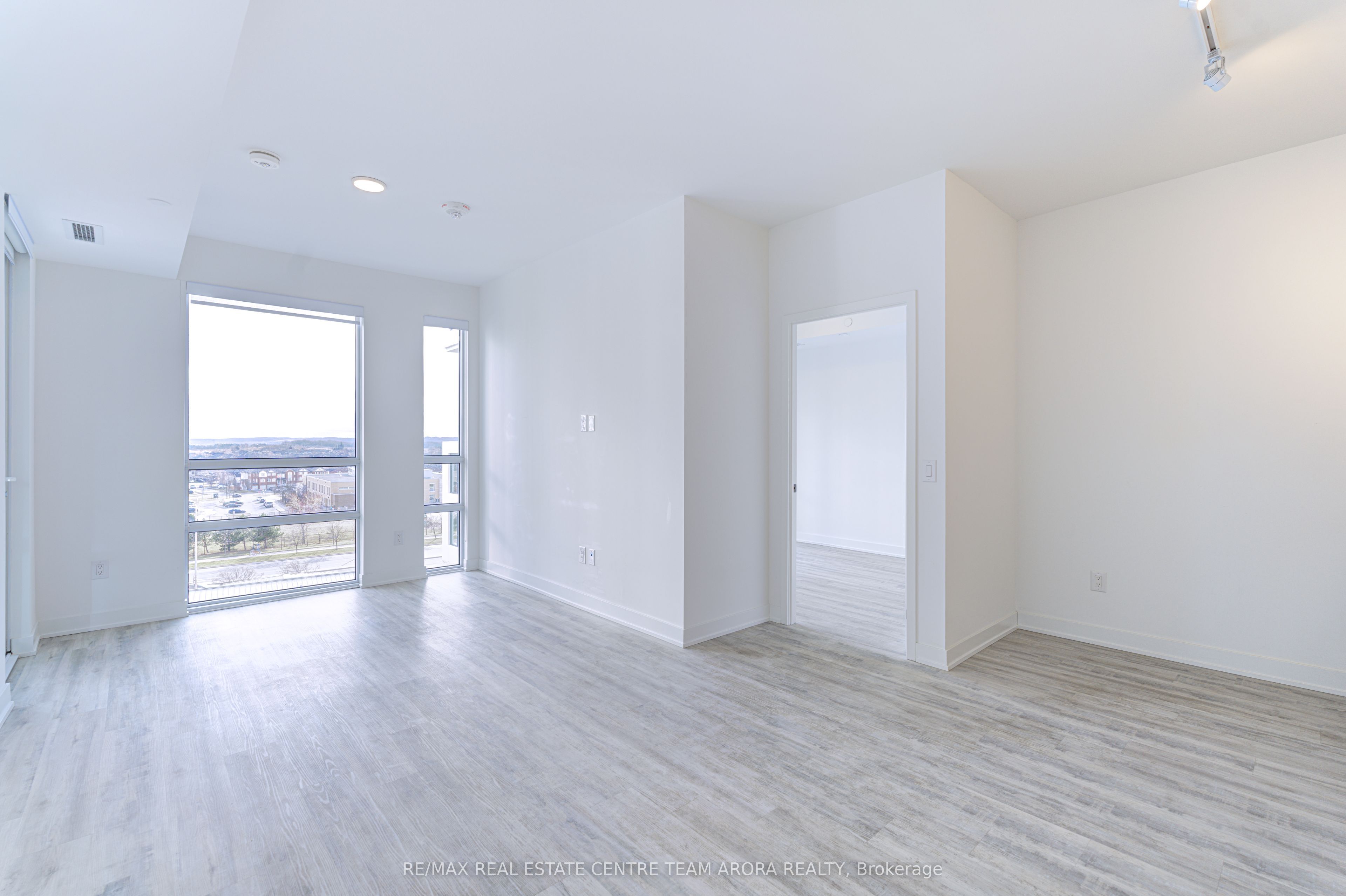 #503 - 3005 Pine Glen Road Property Photo 14