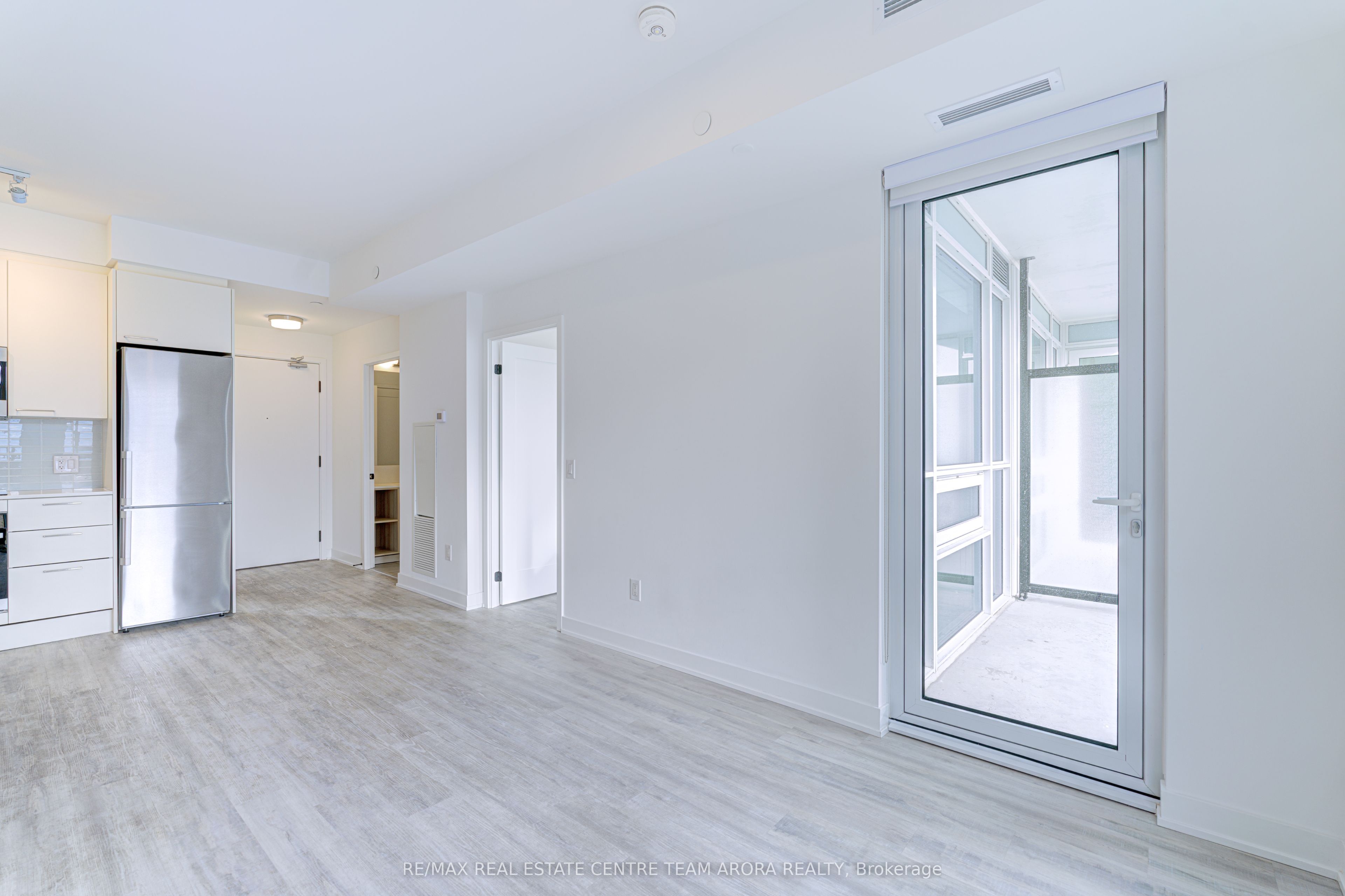 #503 - 3005 Pine Glen Road Property Photo 16