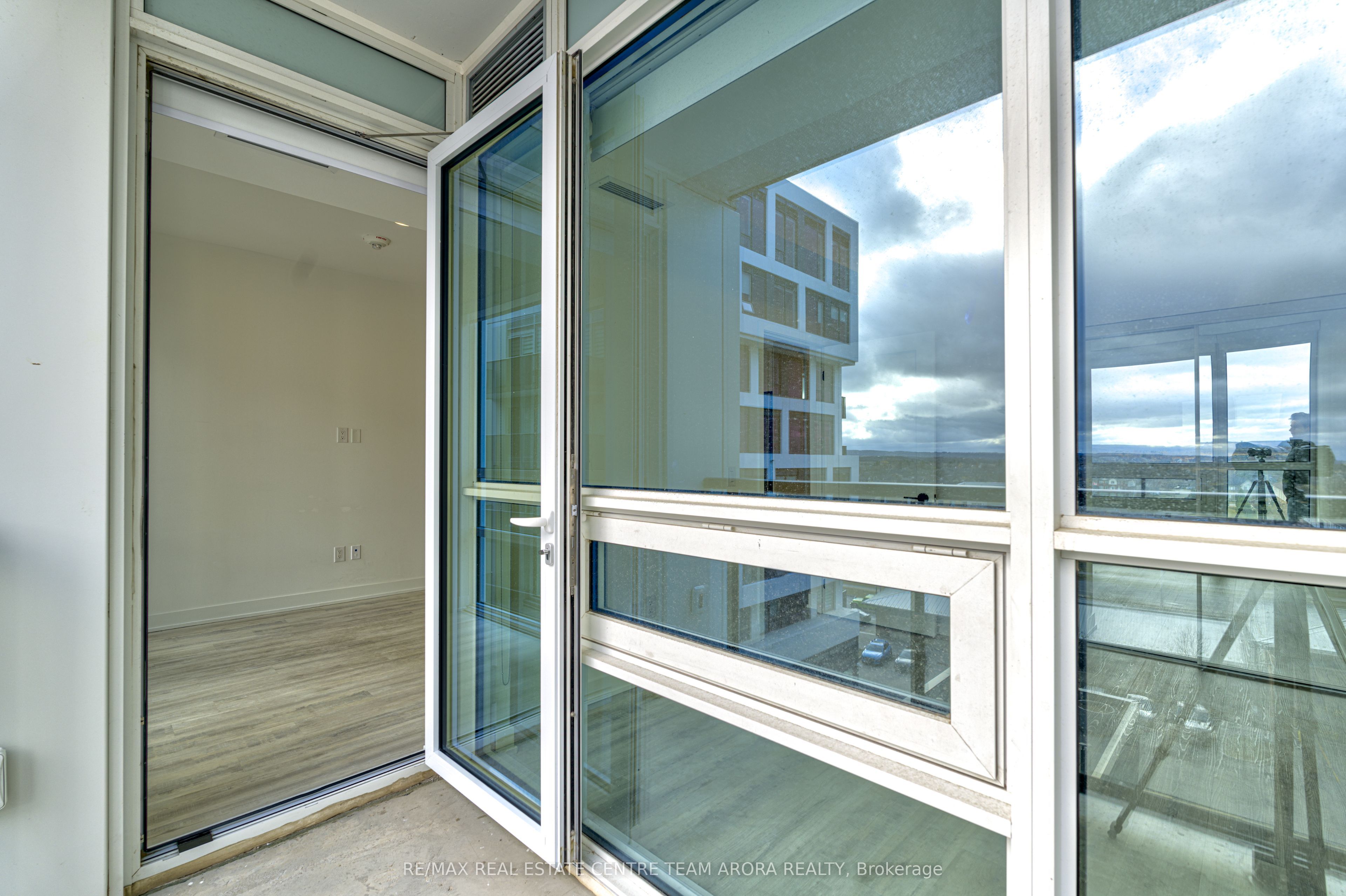 #503 - 3005 Pine Glen Road Property Photo 17
