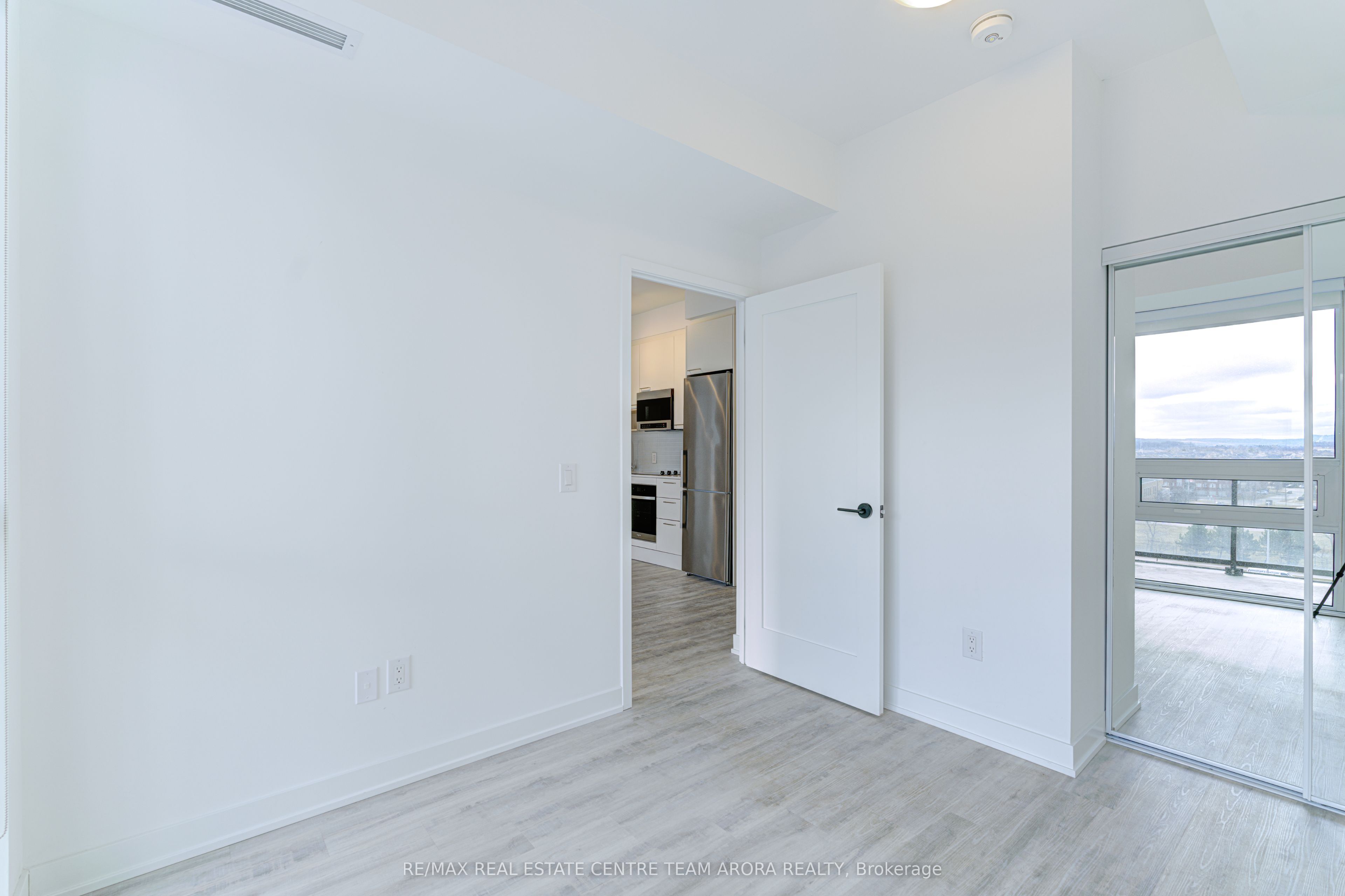 #503 - 3005 Pine Glen Road Property Photo 20
