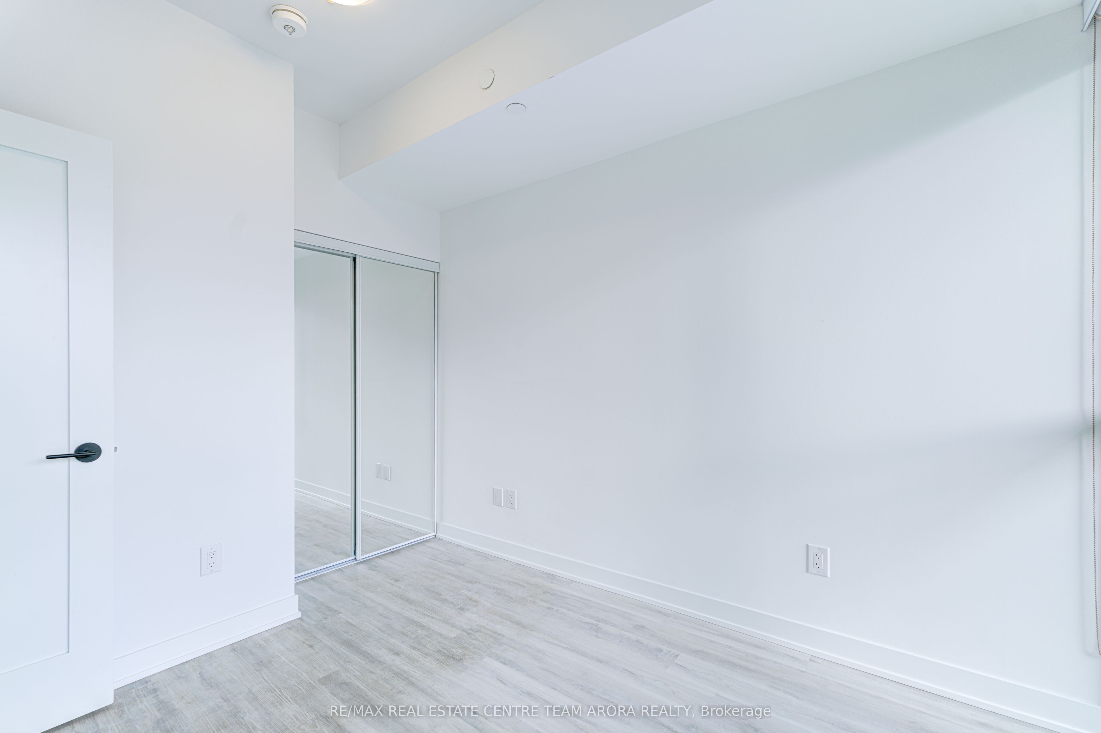 #503 - 3005 Pine Glen Road Property Photo 22